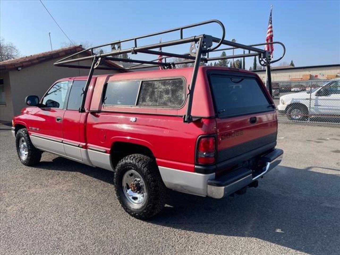 1999 Red Dodge Ram 2500 Laramie SLT (3B7KC23W4XG) with an 8.0L V10 OHV 20V FI Engine Other engine, 4-Speed Automatic transmission, located at 800 Riverside Ave, Roseville, CA, 95678, 916-773-4549 & Toll Free: 866-719-4393, 38.732265, -121.291039 - QUAD CAB SLT 85K MILES LEATHER CLEAN CARFAX - Photo#3