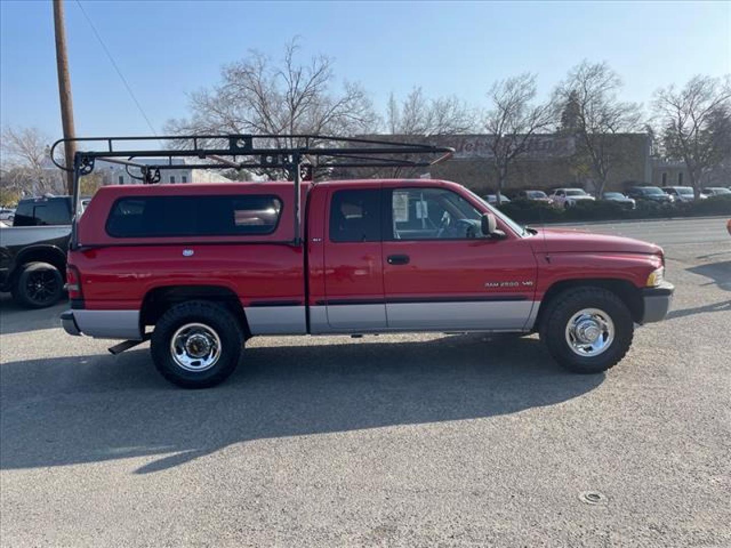 1999 Red Dodge Ram 2500 Laramie SLT (3B7KC23W4XG) with an 8.0L V10 OHV 20V FI Engine Other engine, 4-Speed Automatic transmission, located at 800 Riverside Ave, Roseville, CA, 95678, 916-773-4549 & Toll Free: 866-719-4393, 38.732265, -121.291039 - QUAD CAB SLT 85K MILES LEATHER CLEAN CARFAX - Photo#5