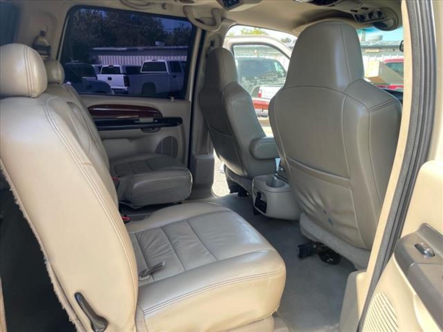 2005 Pueblo Gold Clearcoat Metallic Ford Excursion Limited (1FMSU43P35E) with an 6.0L Power Stroke 6.0L Diesel Turbo V8 325hp 560ft. lbs. Common Rail Direct Injection engine, 5-Speed Automatic transmission, located at 800 Riverside Ave, Roseville, CA, 95678, 916-773-4549 & Toll Free: 866-719-4393, 38.732265, -121.291039 - DIESEL 4X4 LIMITED DVD CLEAN CARFAX - Photo#15