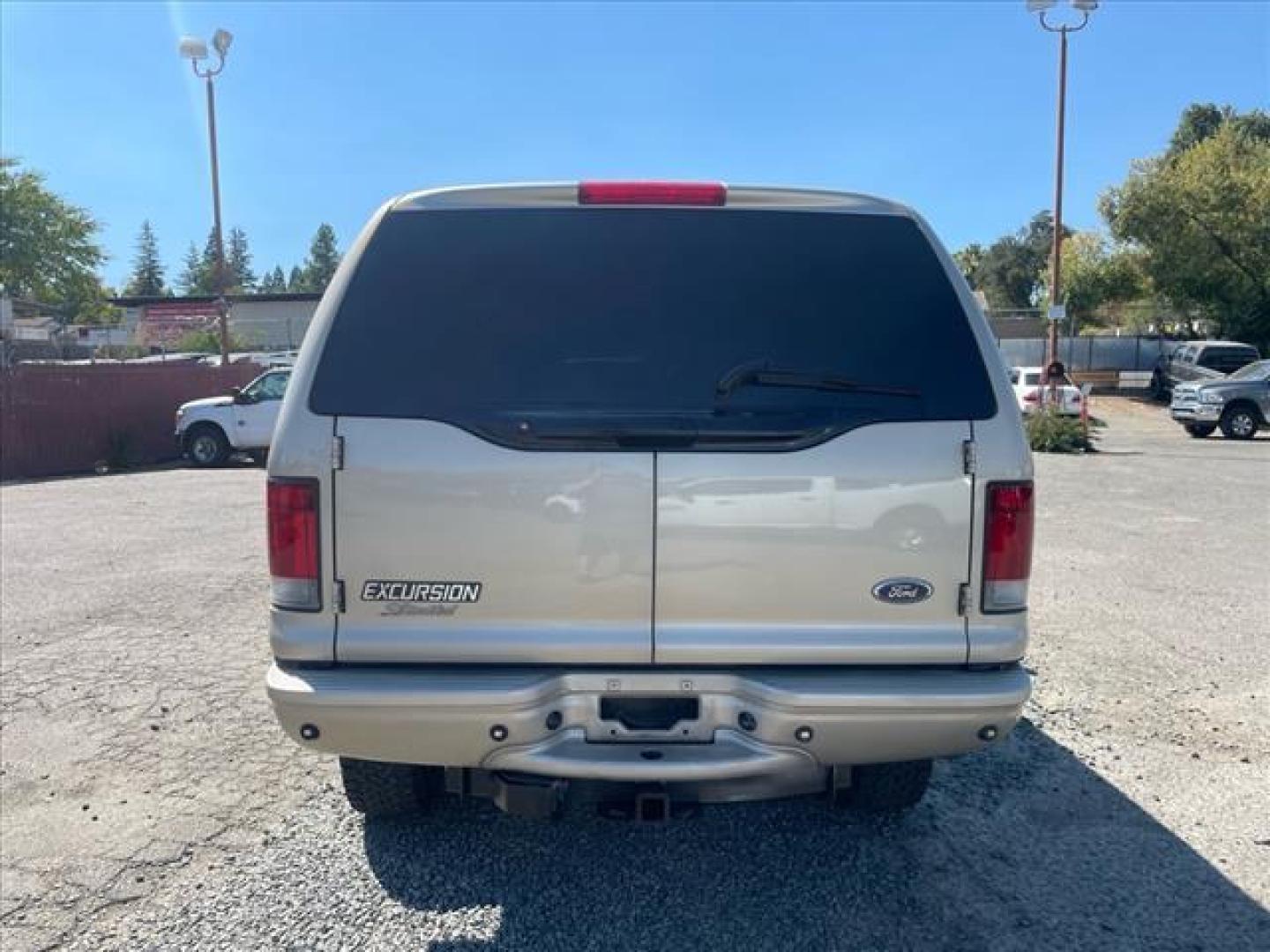 2005 Pueblo Gold Clearcoat Metallic Ford Excursion Limited (1FMSU43P35E) with an 6.0L Power Stroke 6.0L Diesel Turbo V8 325hp 560ft. lbs. Common Rail Direct Injection engine, 5-Speed Automatic transmission, located at 800 Riverside Ave, Roseville, CA, 95678, 916-773-4549 & Toll Free: 866-719-4393, 38.732265, -121.291039 - DIESEL 4X4 LIMITED DVD CLEAN CARFAX - Photo#3