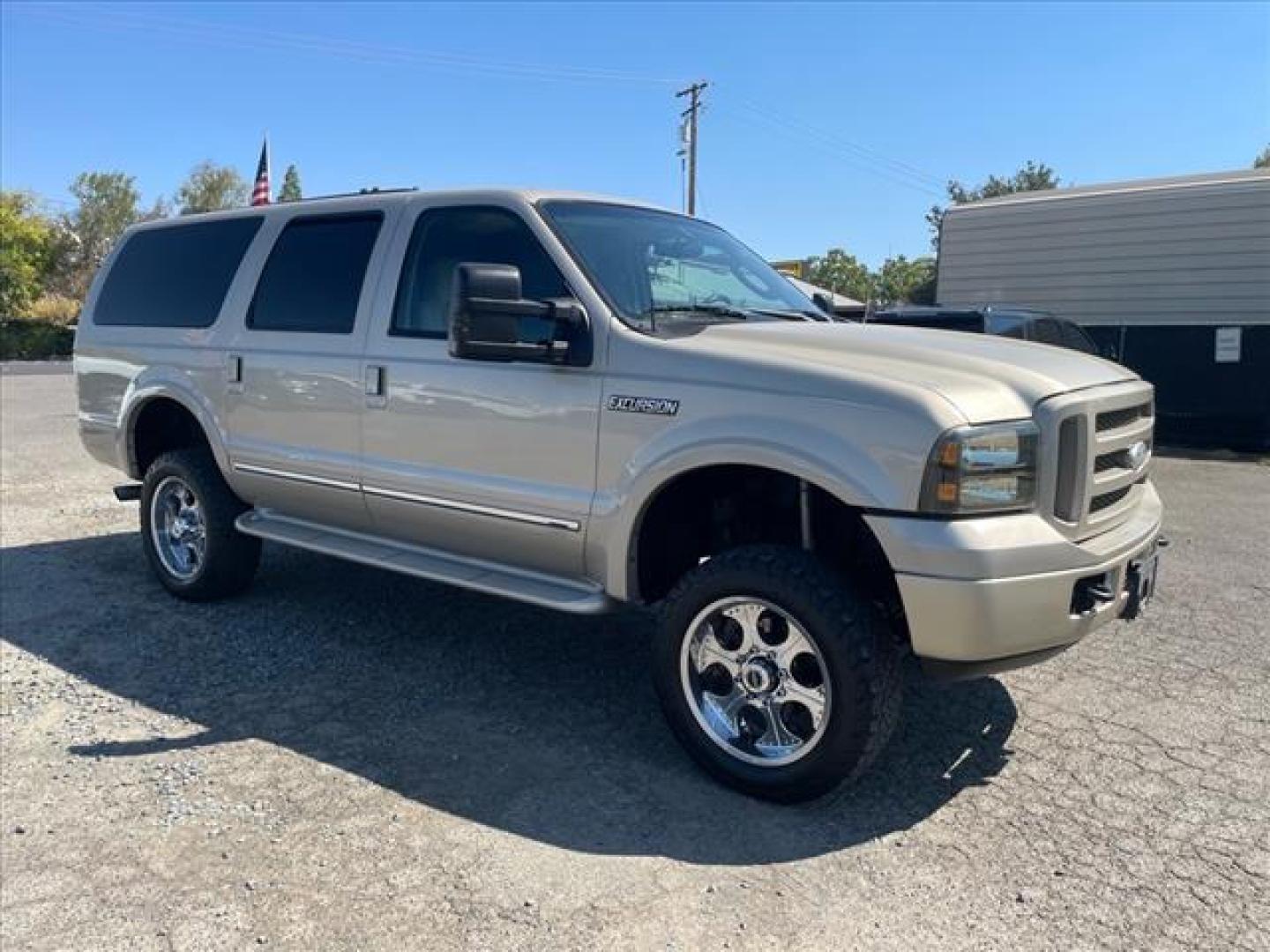 2005 Pueblo Gold Clearcoat Metallic Ford Excursion Limited (1FMSU43P35E) with an 6.0L Power Stroke 6.0L Diesel Turbo V8 325hp 560ft. lbs. Common Rail Direct Injection engine, 5-Speed Automatic transmission, located at 800 Riverside Ave, Roseville, CA, 95678, 916-773-4549 & Toll Free: 866-719-4393, 38.732265, -121.291039 - DIESEL 4X4 LIMITED DVD CLEAN CARFAX - Photo#6