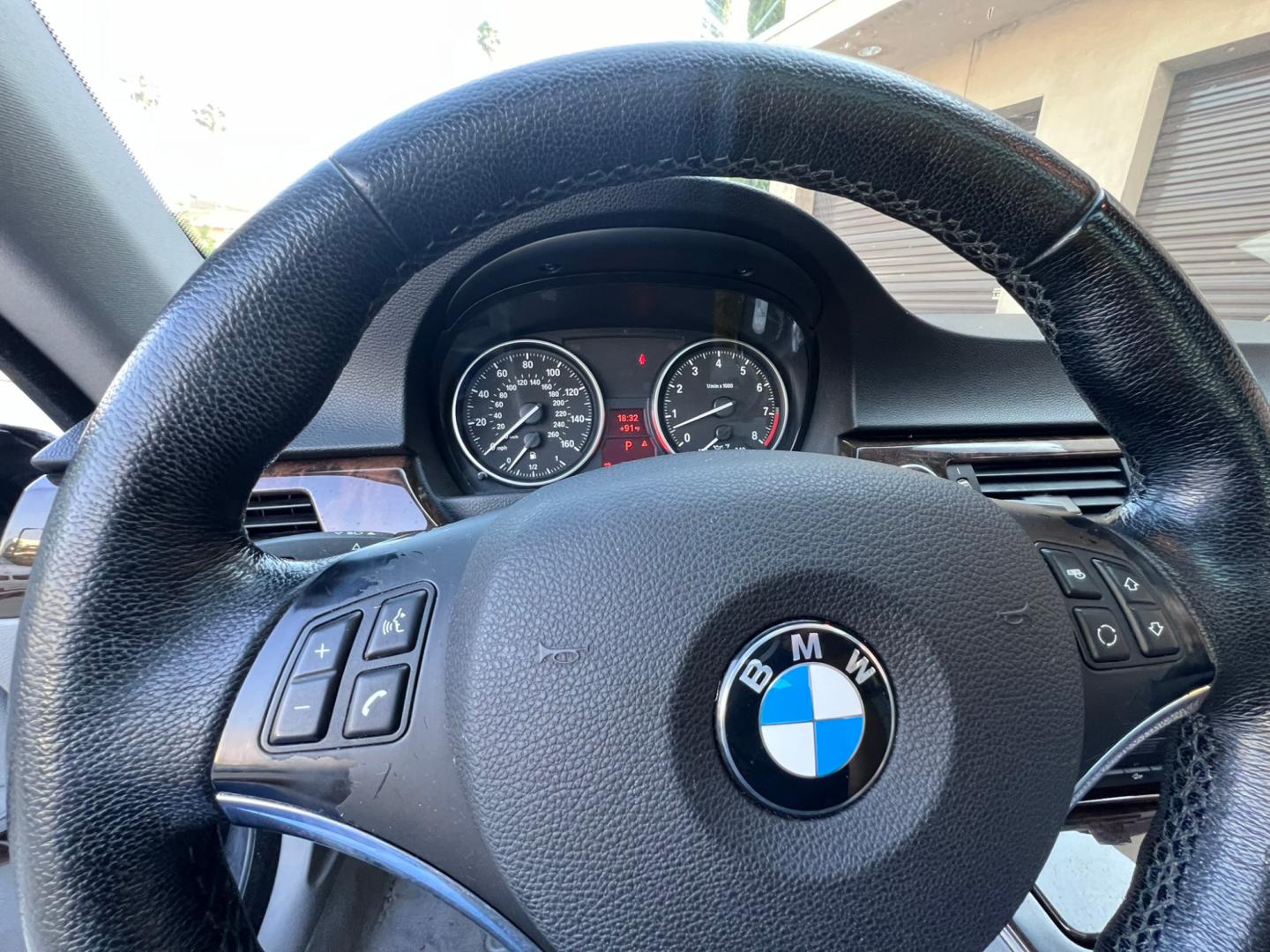 2009 BLACK /Gray BMW 3-Series 328xi Coupe (WBAWC33539P) with an 3.0L L6 DOHC 24V engine, Automatic transmission, located at 30 S. Berkeley Avenue, Pasadena, CA, 91107, (626) 248-7567, 34.145447, -118.109398 - Low Miles!! Leather Seats!!! X-DRIVE!! This 2009 BMW 3-Series 328xi Coupe looks and drives well. Bad Credit? We can help! We are the bank. All our cars are thoroughly inspected and reconditioned by our technicians. FREE CARFAX report. Stop by or call to speak with our friendly staff. Whether you h - Photo#8