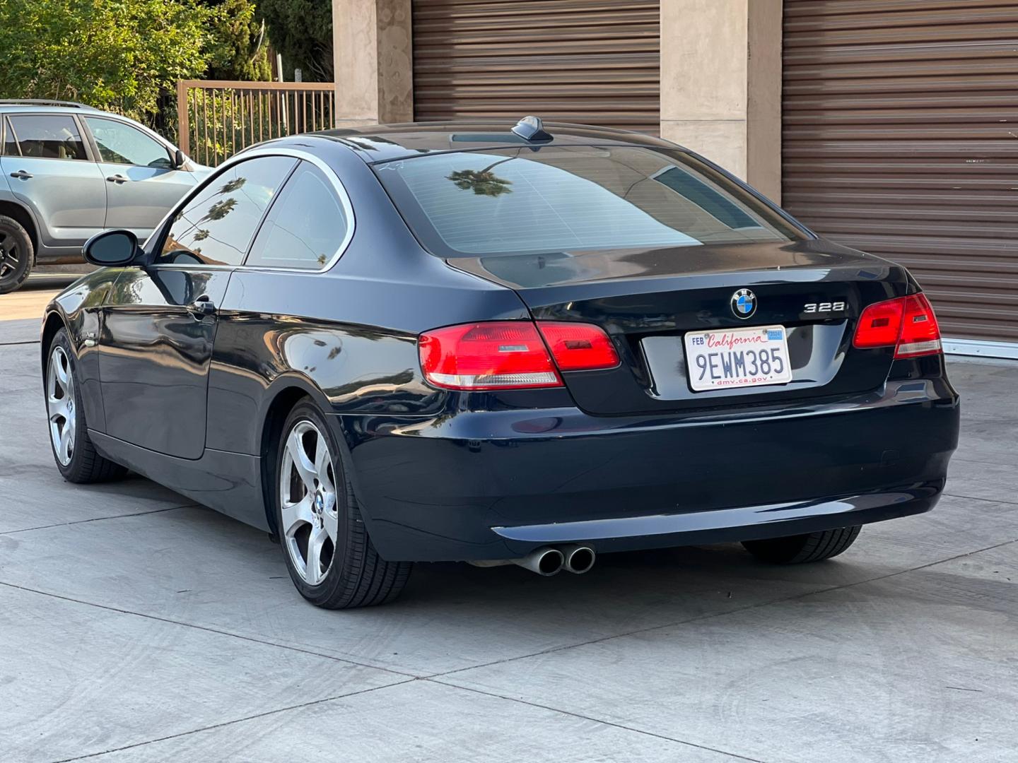 2009 BLACK /Gray BMW 3-Series 328xi Coupe (WBAWC33539P) with an 3.0L L6 DOHC 24V engine, Automatic transmission, located at 30 S. Berkeley Avenue, Pasadena, CA, 91107, (626) 248-7567, 34.145447, -118.109398 - Low Miles!! Leather Seats!!! X-DRIVE!! This 2009 BMW 3-Series 328xi Coupe looks and drives well. Bad Credit? We can help! We are the bank. All our cars are thoroughly inspected and reconditioned by our technicians. FREE CARFAX report. Stop by or call to speak with our friendly staff. Whether you h - Photo#2