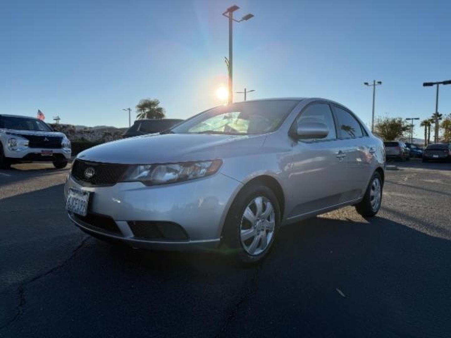 2010 SILVER Kia Forte (KNAFT4A28A5) with an 4-Cyl 2.0 Liter engine, Automatic 4-Spd w/Overdrive transmission, located at 412 Auto Vista Drive, Palmdale, 93551, (661) 945-0620, 34.592636, -118.136681 - Photo#3