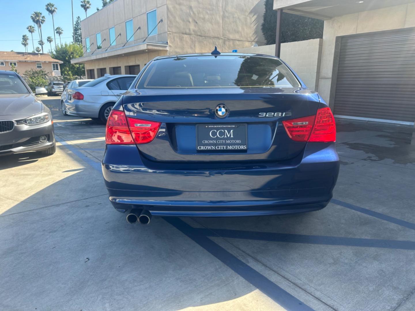 2011 Le Mans Blue Metallic /Black BMW 3-Series Leather (WBAPH7C51BA) with an 3.0 engine, Automatic transmission, located at 30 S. Berkeley Avenue, Pasadena, CA, 91107, (626) 248-7567, 34.145447, -118.109398 - 2011 BMW 328i SULEV: Your Ideal Pre-Owned Luxury Sedan in Pasadena, CA When searching for used BHPH cars in Pasadena, CA, the 2011 BMW 328i SULEV stands out as a premier choice. This luxury sedan combines performance, elegance, and efficiency, making it a highly sought-after vehicle in the pre-owne - Photo#3