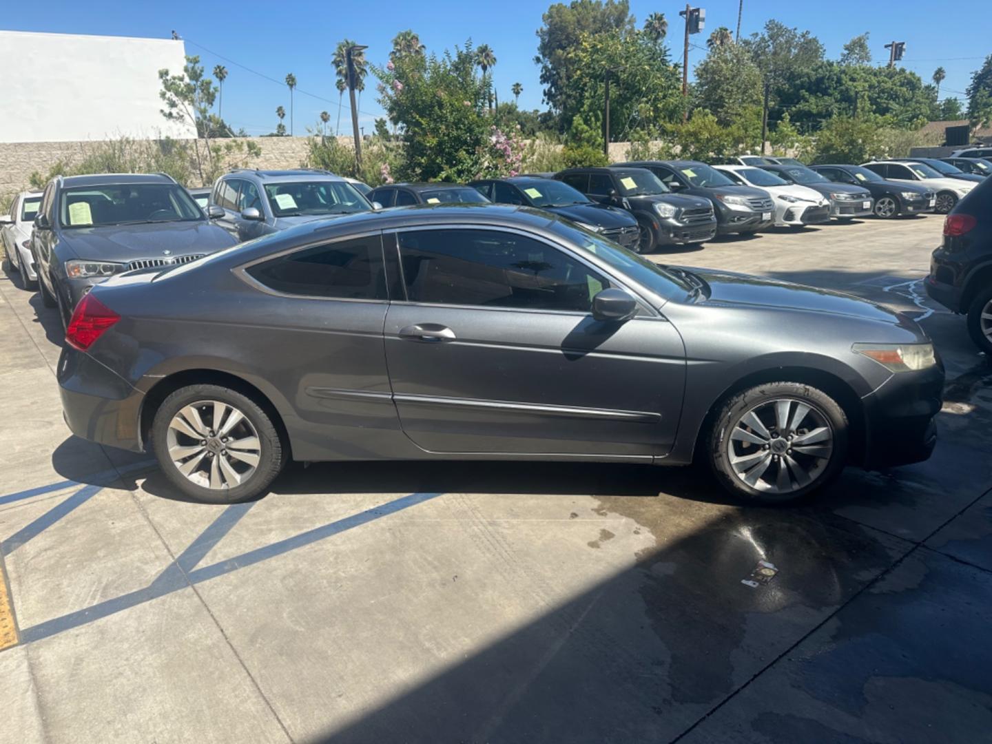 2011 Gray metallic /BLACK Honda Accord Cpe EX Coupe AT (1HGCS1B75BA) with an 2.4L L4 DOHC 16V engine, 5-Speed Automatic transmission, located at 30 S. Berkeley Avenue, Pasadena, CA, 91107, (626) 248-7567, 34.145447, -118.109398 - Moon Roof! New Tires! Nice Interior! Looks and Drives Good! Bad credit? We can help! We are the bank. All our cars are thoroughly inspected and reconditioned by our technicians. FREE CARFAX report. Stop by or call to speak with our friendly staff. Whether you have bad credit, no credit, bankruptcy - Photo#6