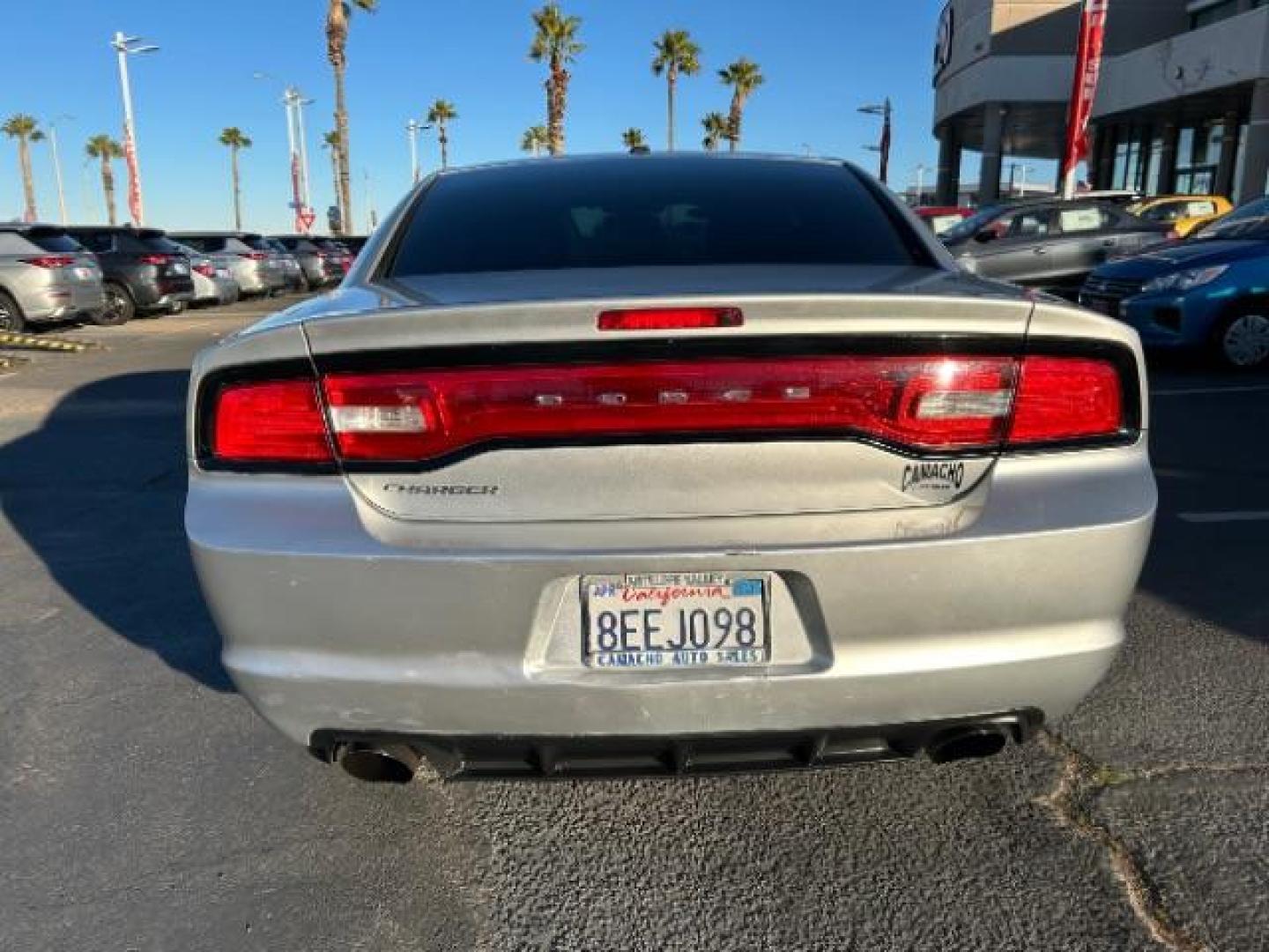 2012 SILVER Dodge Charger (2C3CDXHG7CH) with an V6 3.6 Liter engine, Automatic 8-Spd transmission, located at 412 Auto Vista Drive, Palmdale, 93551, (661) 945-0620, 34.592636, -118.136681 - Photo#5