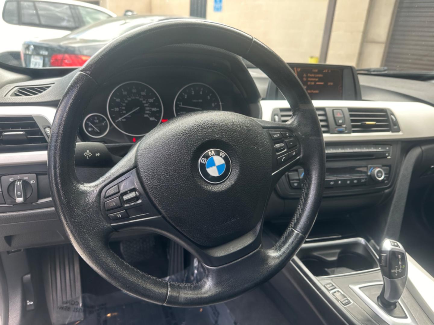 2013 Gray /TAN BMW 3-Series 328i Sedan (WBA3A5C52DJ) with an 2.0L L4 DOHC 16V engine, AUTOMATIC transmission, located at 30 S. Berkeley Avenue, Pasadena, CA, 91107, (626) 248-7567, 34.145447, -118.109398 - Leather Seats! New Tires! Low Miles! This 2013 BMW 3-Series looks and drives good! Bad credit? We can help! We are the bank. All our cars are thoroughly inspected and reconditioned by our technicians. FREE CARFAX report. Stop by or call to speak with our friendly staff. Whether you have bad credit, - Photo#25