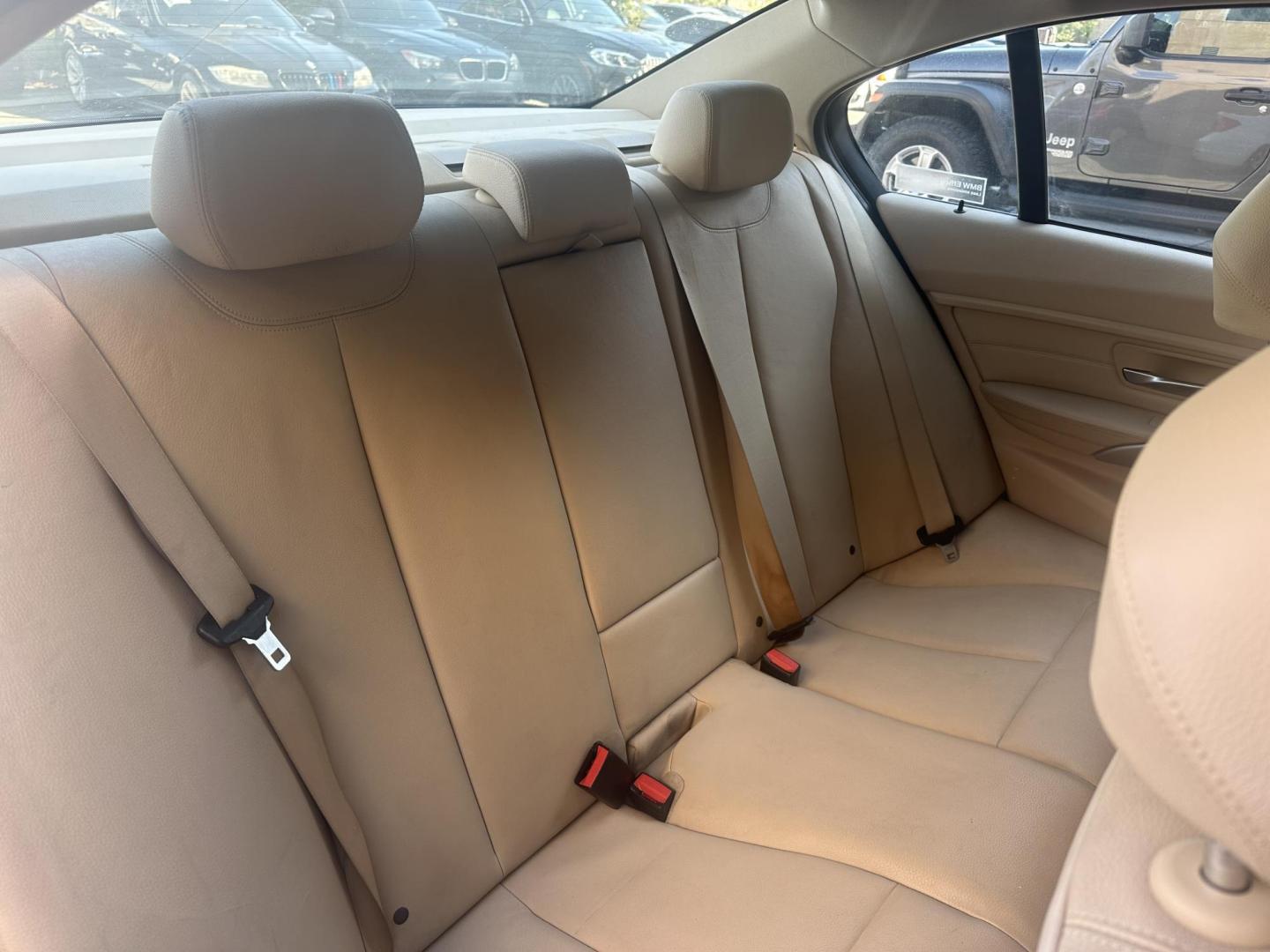 2013 White /Tan BMW 3-Series Leather (WBA3C3C56DF) with an 4 Cylinder engine, Automatic transmission, located at 30 S. Berkeley Avenue, Pasadena, CA, 91107, (626) 248-7567, 34.145447, -118.109398 - Low Miles! Leather seats! ntroducing the 2013 BMW 3-Series 320i Sedan, a timeless blend of luxury, performance, and style. With its sleek design and impressive features, this vehicle is sure to turn heads on the road. And with only 88,248 miles on the odometer, it's a low-mileage gem, especially f - Photo#20