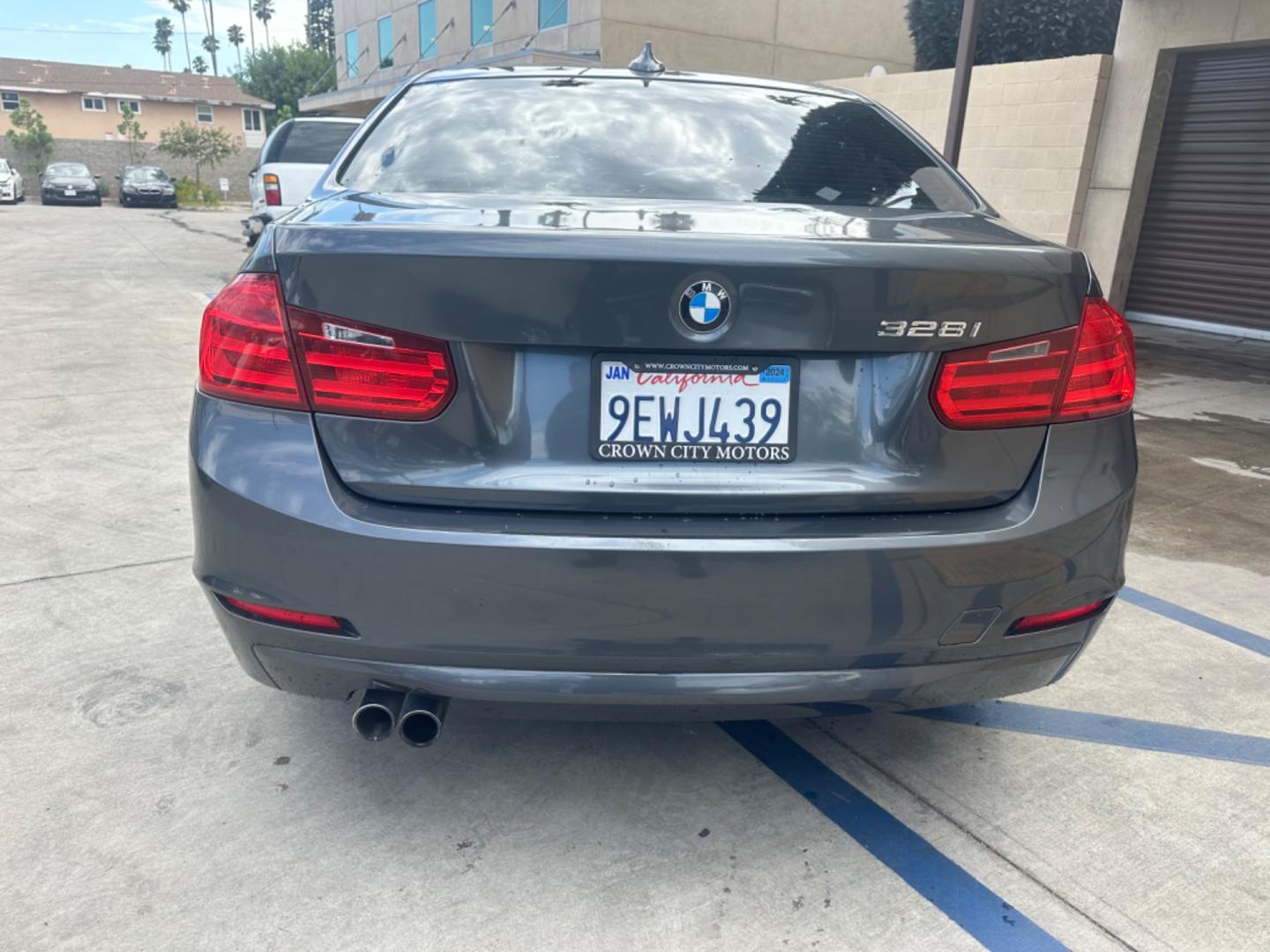 2013 Gray /TAN BMW 3-Series 328i Sedan (WBA3A5C52DJ) with an 2.0L L4 DOHC 16V engine, AUTOMATIC transmission, located at 30 S. Berkeley Avenue, Pasadena, CA, 91107, (626) 248-7567, 34.145447, -118.109398 - Leather Seats! New Tires! Low Miles! This 2013 BMW 3-Series looks and drives good! Bad credit? We can help! We are the bank. All our cars are thoroughly inspected and reconditioned by our technicians. FREE CARFAX report. Stop by or call to speak with our friendly staff. Whether you have bad credit, - Photo#2