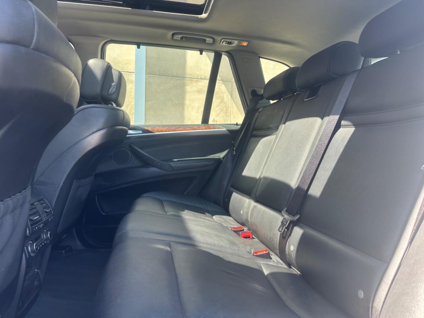 2013 Platinum Bronze Metallic /Black BMW X5 Leather (5UXZV4C59D0) with an 3.0 engine, Automatic transmission, located at 30 S. Berkeley Avenue, Pasadena, CA, 91107, (626) 248-7567, 34.145447, -118.109398 - Photo#18