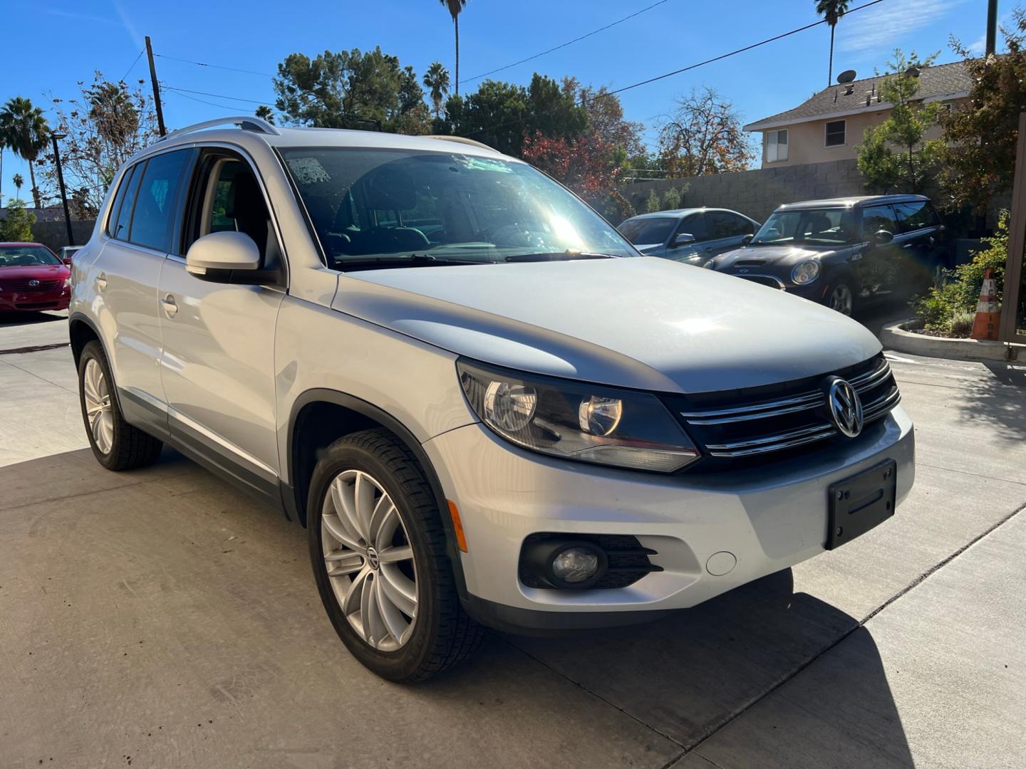 2013 Silver /BLACK Volkswagen Tiguan 2.0T S 4Motion (WVGBV7AX5DW) with an 2.0L L4 DOHC 16V TURBO engine, 6-Speed Automatic transmission, located at 30 S. Berkeley Avenue, Pasadena, CA, 91107, (626) 248-7567, 34.145447, -118.109398 - Looking for a reliable car, truck, or SUV in the heart of Pasadena, CA? The 2013 Volkswagen Tiguan 2.0T S 4Motion may be the answer you've been seeking. This SUV isn’t just a mode of transportation; it’s an emblem of style, power, and durability, right from a trusted BHPH dealer in Pasadena. For - Photo#5