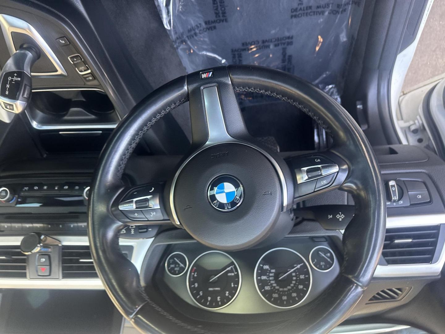 2014 White BMW 3-Series 320i xDrive (WBA3C3C54EK) with an 2.0L L4 DOHC 16V engine, AUTOMATIC transmission, located at 30 S. Berkeley Avenue, Pasadena, CA, 91107, (626) 248-7567, 34.145447, -118.109398 - Crown City Motors is a used “Buy Here Pay Here” car dealer in Pasadena CA. “Buy Here Pay Here” financing, means that when you purchase your vehicle from our dealership, that you make the payments to the dealership as well. We do not need the banks approval to get you approved for a used auto - Photo#17