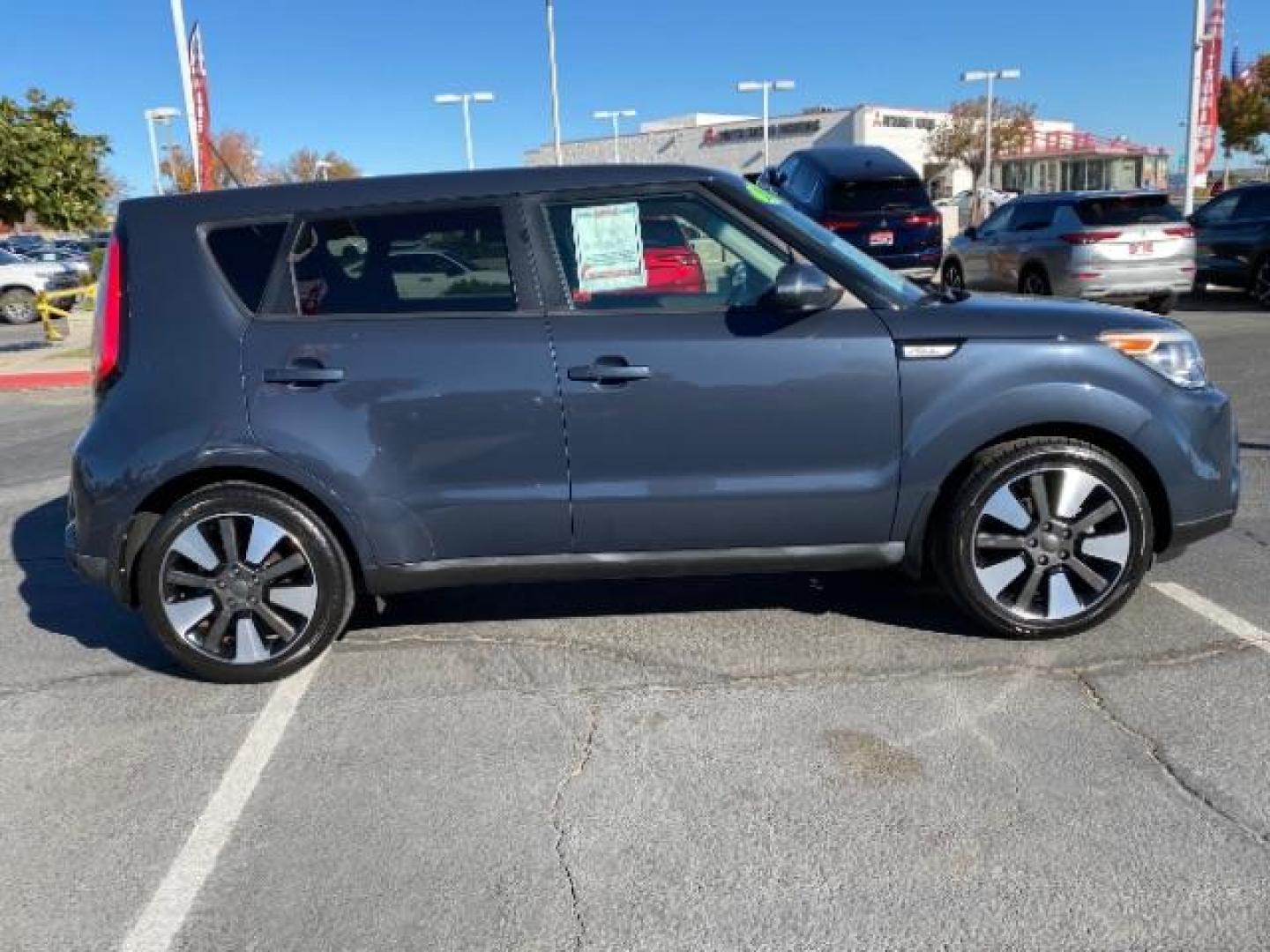 2014 GRAY Kia Soul (KNDJX3A56E7) with an 4-Cyl 2.0 Liter engine, Automatic 6-Spd transmission, located at 412 Auto Vista Drive, Palmdale, 93551, (661) 945-0620, 34.592636, -118.136681 - Photo#7