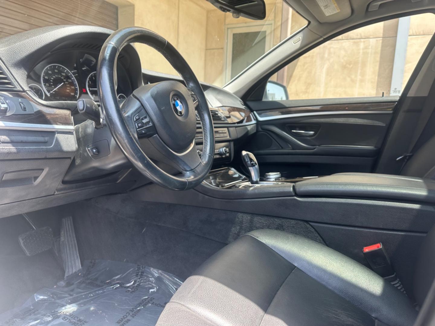 2015 BMW 5-Series (WBA5B1C53FD) , located at 30 S. Berkeley Avenue, Pasadena, CA, 91107, (626) 248-7567, 34.145447, -118.109398 - Photo#15