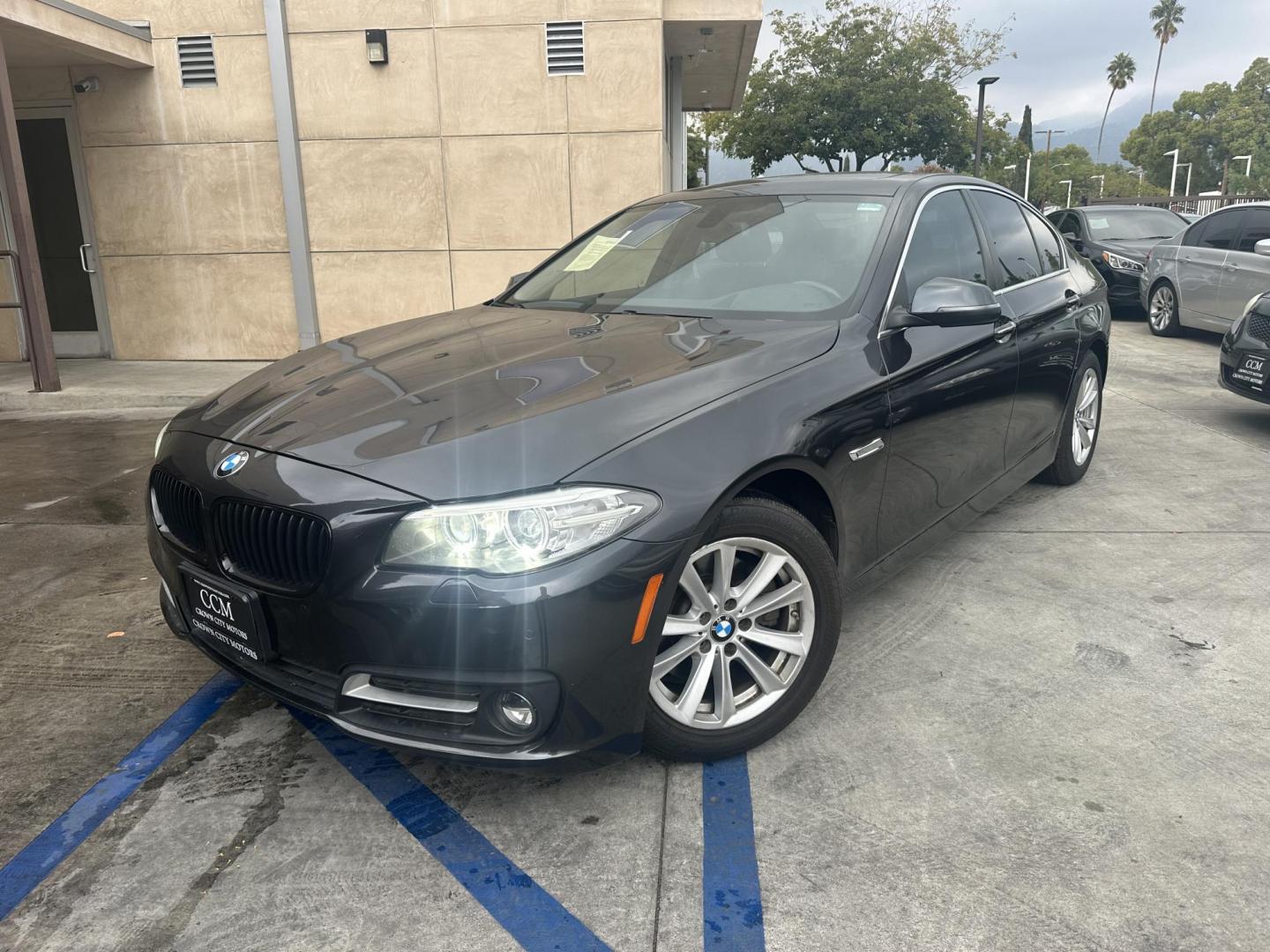 2015 Space Gray Metallic /Black BMW 5-Series Leather (WBA5A5C50FD) with an 2.0 engine, Automatic transmission, located at 30 S. Berkeley Avenue, Pasadena, CA, 91107, (626) 248-7567, 34.145447, -118.109398 - Crown City Motors is a used “Buy Here Pay Here” car dealer in Pasadena CA. “Buy Here Pay Here” financing, means that when you purchase your vehicle from our dealership, that you make the payments to the dealership as well. We do not need the banks approval to get you approved for a used auto - Photo#0