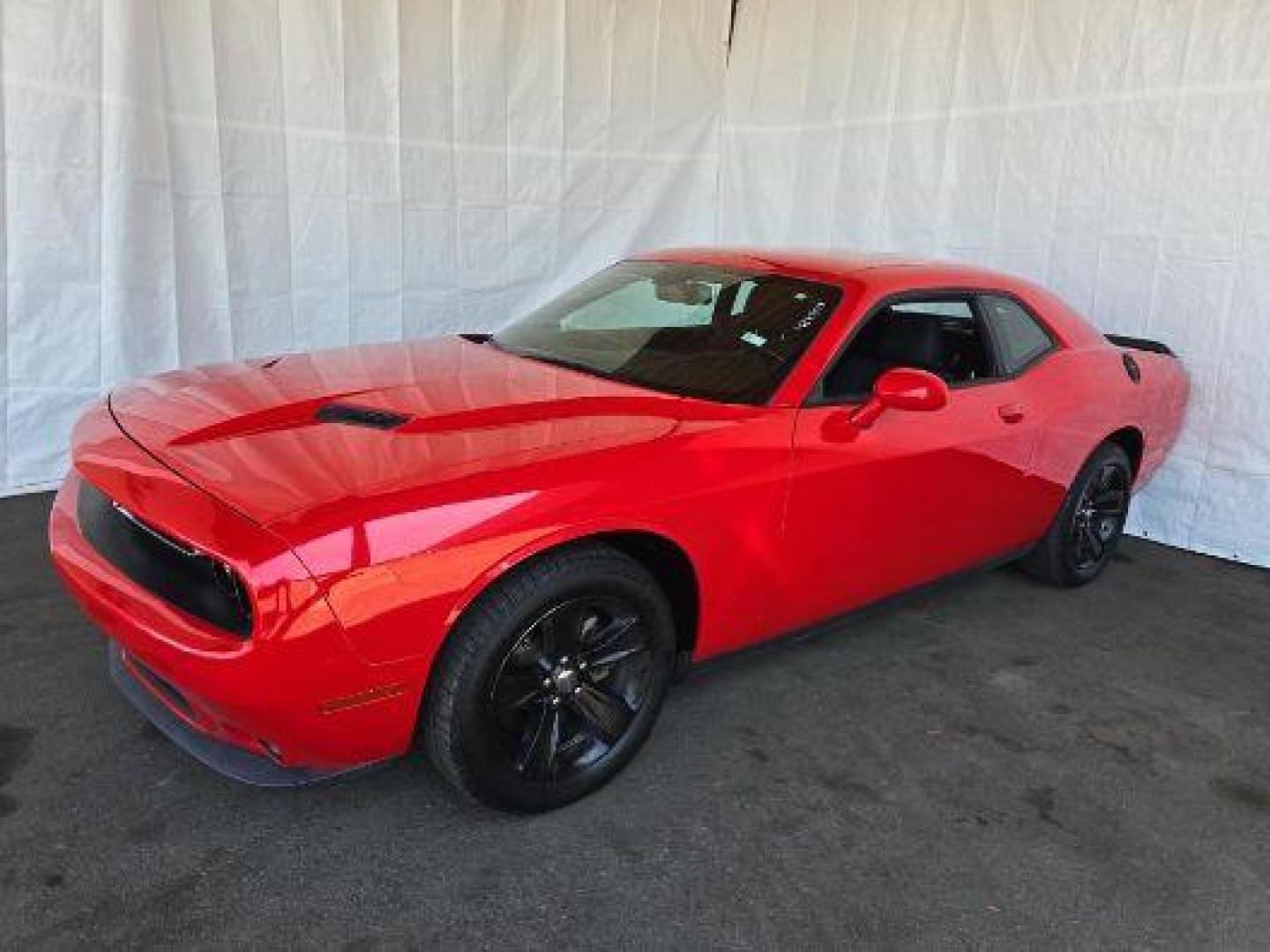 2015 RED Dodge Challenger (2C3CDZAG2FH) with an V6 3.6 Liter engine, Automatic 8-Spd transmission, located at 412 Auto Vista Drive, Palmdale, 93551, (661) 945-0620, 34.592636, -118.136681 - Photo#0