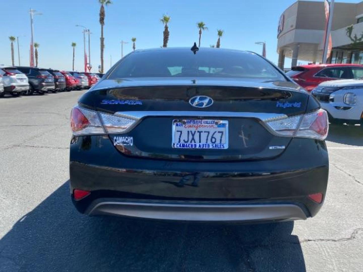 2015 BLACK HYUNDAI SONATA HYBRID (KMHEC4A44FA) , located at 412 Auto Vista Drive, Palmdale, 93551, (661) 945-0620, 34.592636, -118.136681 - Photo#5