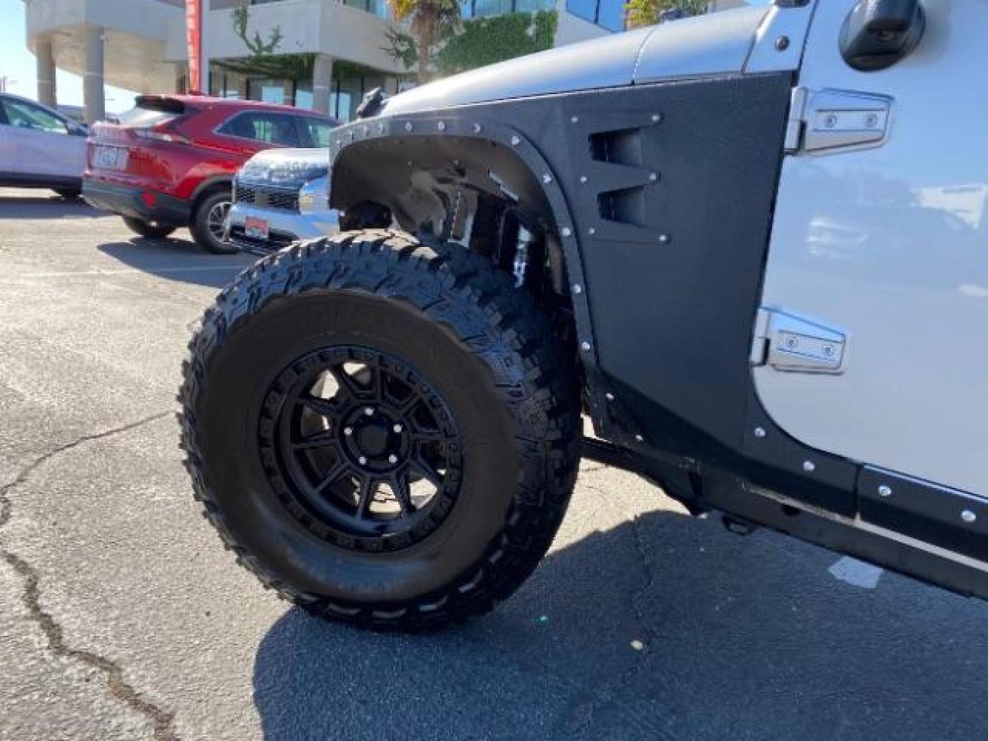 2015 GRAY Jeep Wrangler Unlimited (1C4HJWDG8FL) with an V6 3.6 Liter engine, Automatic transmission, located at 412 Auto Vista Drive, Palmdale, 93551, (661) 945-0620, 34.592636, -118.136681 - Photo#10