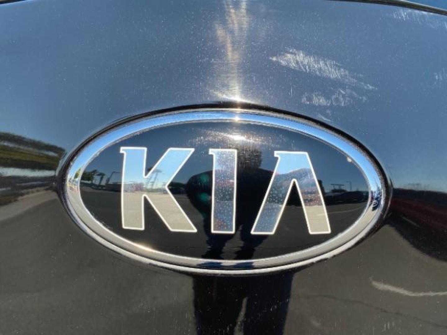 2015 BLACK Kia Sportage (KNDPB3AC8F7) with an 4-Cyl GDI 2.4 Liter engine, Auto 6-Spd Sportmatic transmission, located at 412 Auto Vista Drive, Palmdale, 93551, (661) 945-0620, 34.592636, -118.136681 - Photo#14