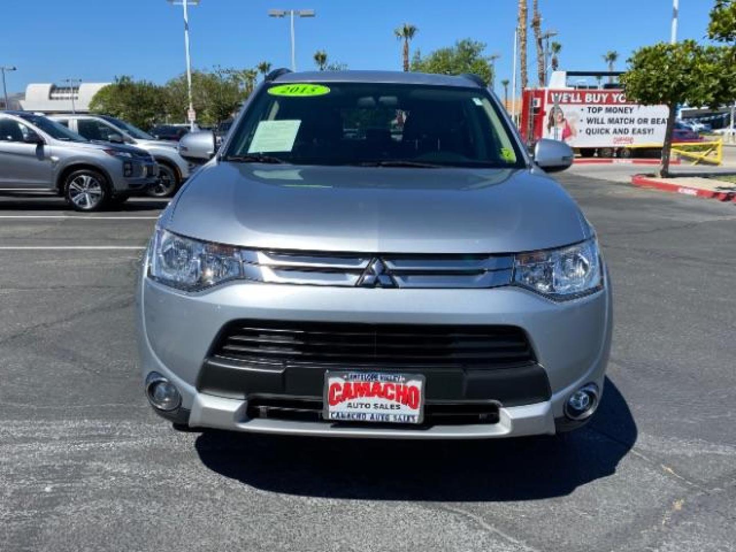 2015 SILVER Mitsubishi Outlander (JA4AD3A39FZ) with an 4-Cyl 2.4 Liter engine, Automatic CVT transmission, located at 412 Auto Vista Drive, Palmdale, 93551, (661) 945-0620, 34.592636, -118.136681 - Photo#2