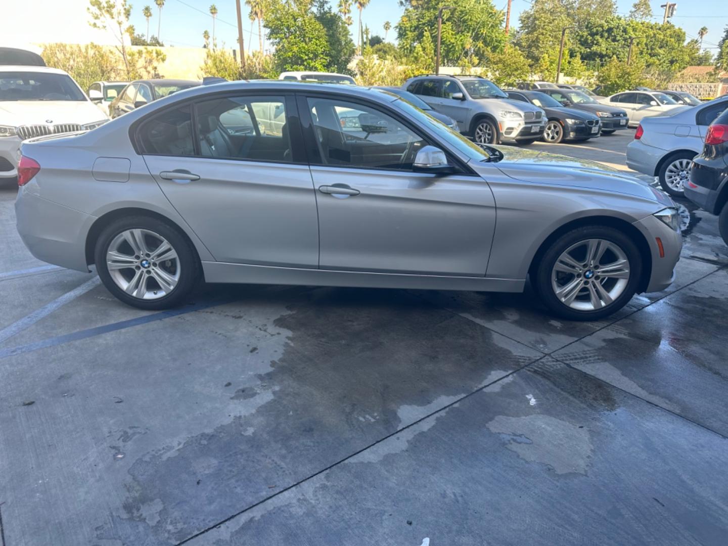 2016 Silver Metallic /Black BMW 3-Series (WBA8E3G50GN) , located at 30 S. Berkeley Avenue, Pasadena, CA, 91107, (626) 248-7567, 34.145447, -118.109398 - Navigation!! Monn-roof!! Back-up camera! Discover the 2016 BMW 328 xDrive with Navigation, Back-Up Camera, and More! Are you in the market for cheap cars or affordable cars that combine luxury, performance, and advanced features? Look no further than the 2016 BMW 328 xDrive, a remarkable vehicle - Photo#4