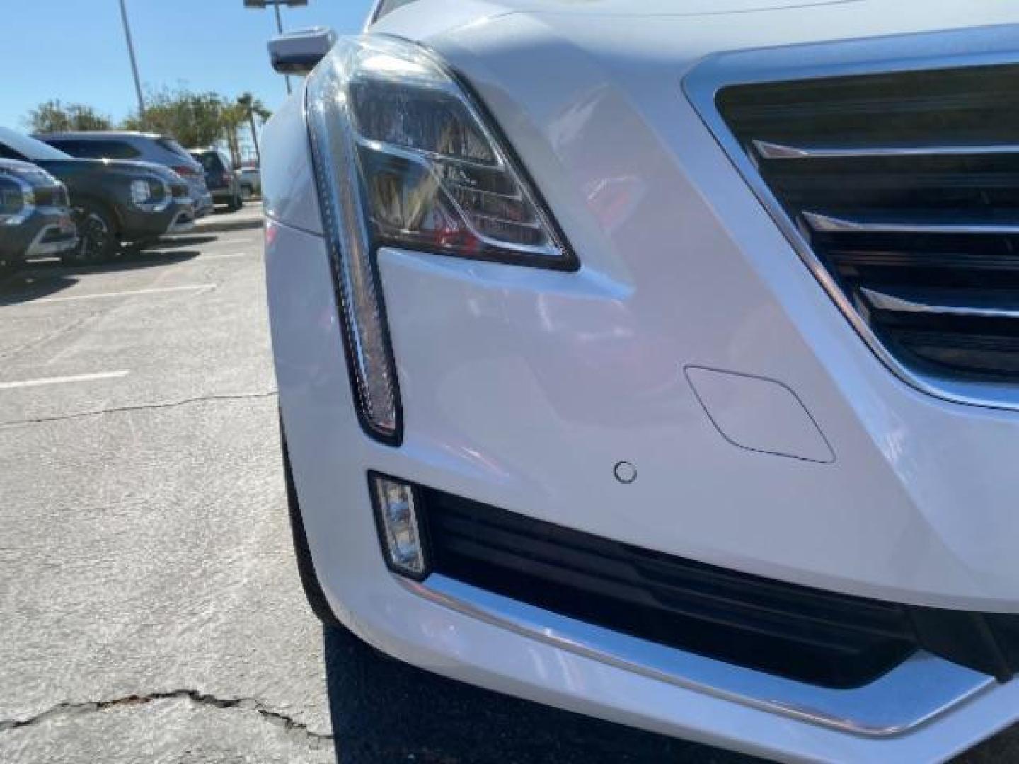 2016 WHITE Cadillac CT6 (1G6KG5R61GU) with an V6 Twin Turbo 3.0 Liter engine, Automatic 8-Spd transmission, located at 412 Auto Vista Drive, Palmdale, 93551, (661) 945-0620, 34.592636, -118.136681 - Photo#9