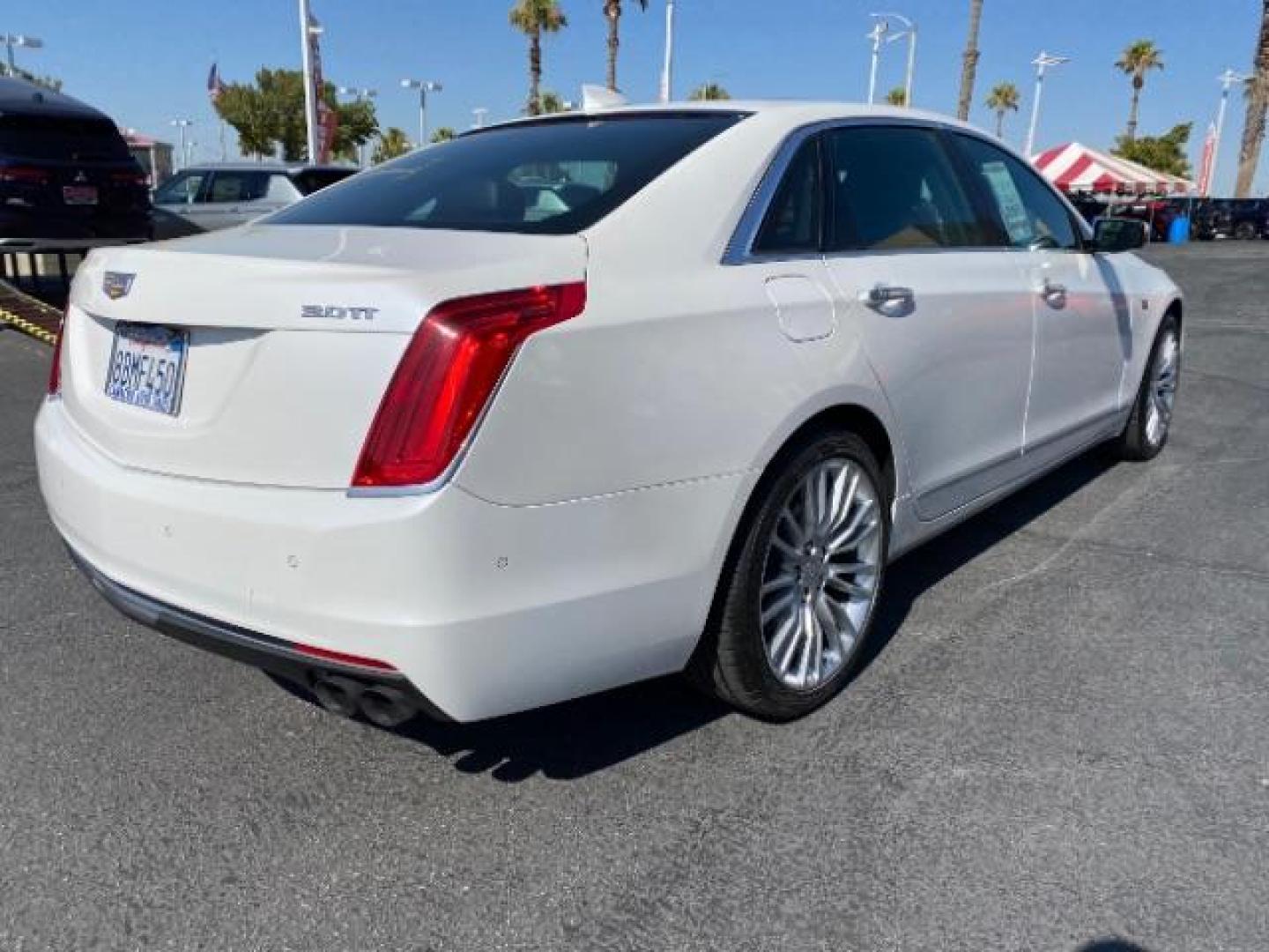 2016 WHITE Cadillac CT6 (1G6KG5R61GU) with an V6 Twin Turbo 3.0 Liter engine, Automatic 8-Spd transmission, located at 412 Auto Vista Drive, Palmdale, 93551, (661) 945-0620, 34.592636, -118.136681 - Photo#7