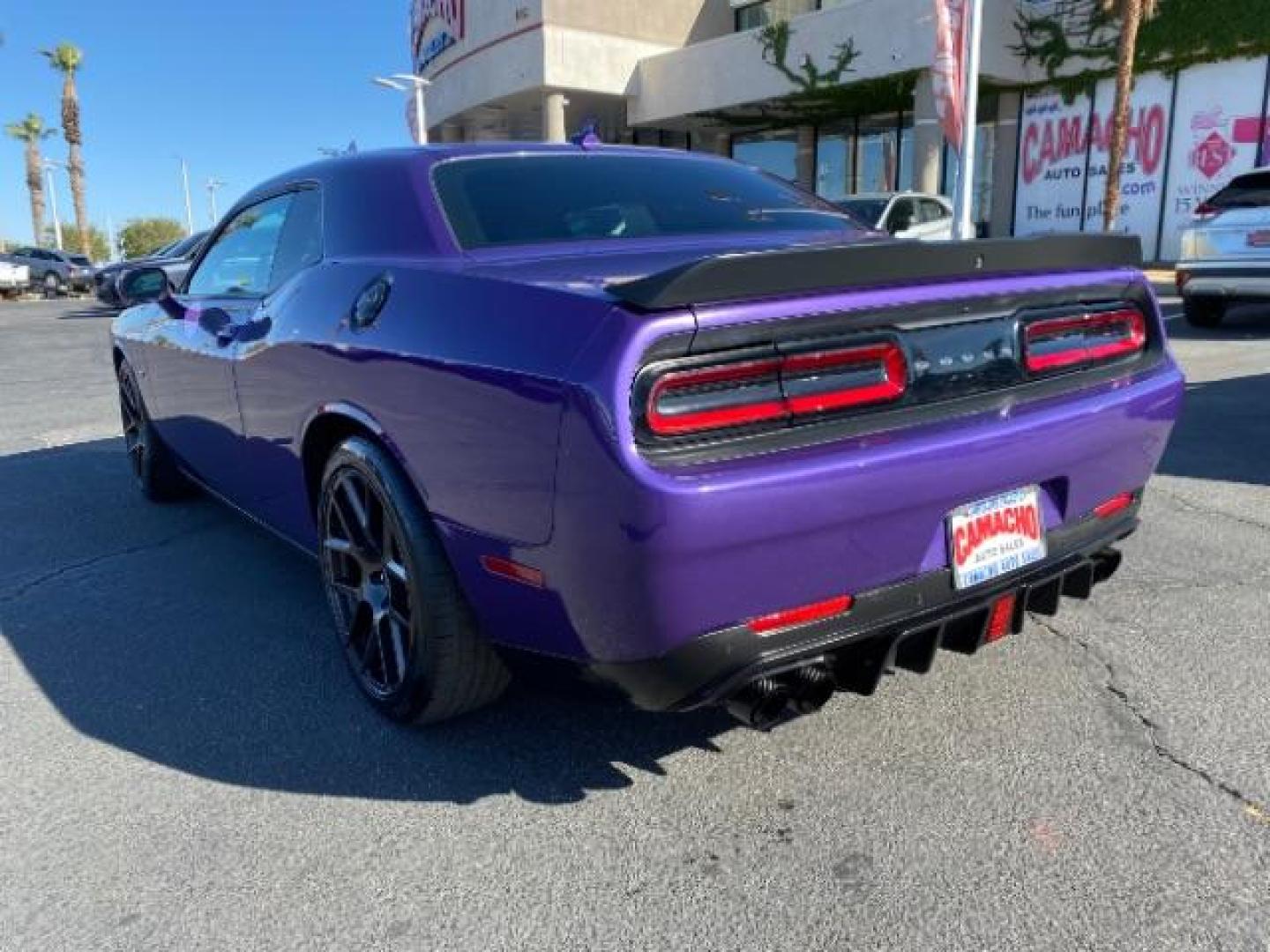 2016 PURPLE Dodge Challenger (2C3CDZBT0GH) with an V8 HEMI MDS 5.7 Liter engine, Automatic 8-Spd transmission, located at 412 Auto Vista Drive, Palmdale, 93551, (661) 945-0620, 34.592636, -118.136681 - Photo#4