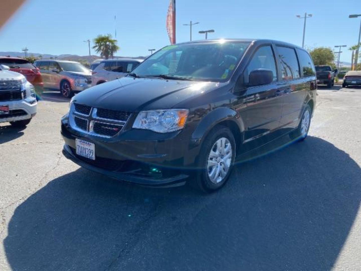 2016 BLACK Dodge Grand Caravan (2C4RDGBG5GR) with an V6 Flex Fuel 3.6 Liter engine, Automatic 6-Spd transmission, located at 412 Auto Vista Drive, Palmdale, 93551, (661) 945-0620, 34.592636, -118.136681 - Photo#3