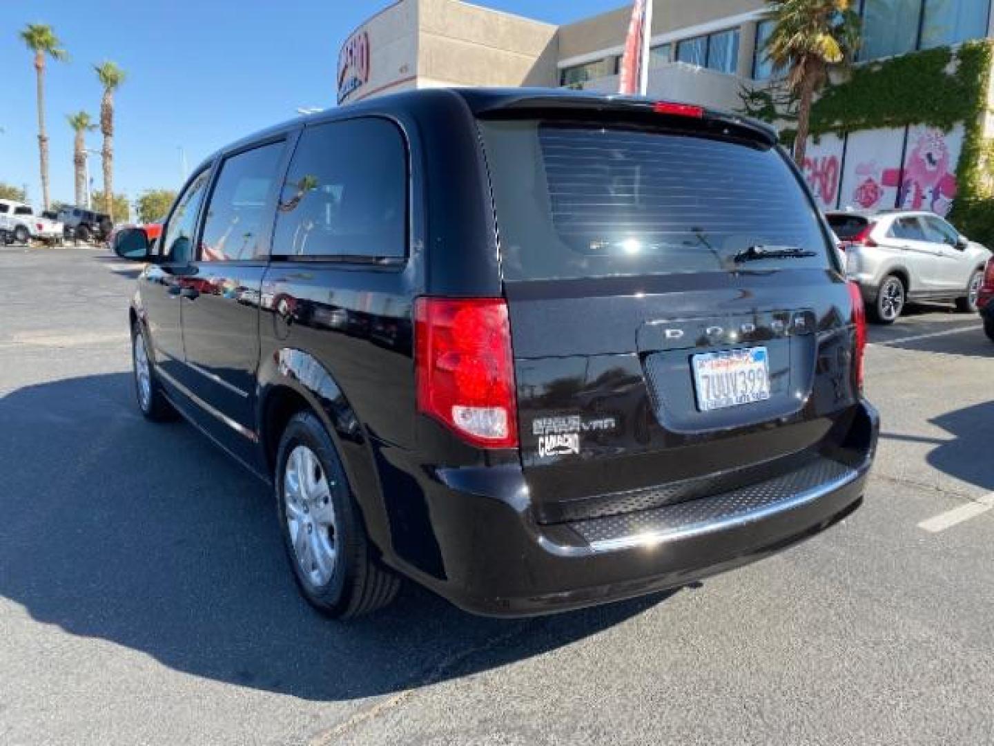 2016 BLACK Dodge Grand Caravan (2C4RDGBG5GR) with an V6 Flex Fuel 3.6 Liter engine, Automatic 6-Spd transmission, located at 412 Auto Vista Drive, Palmdale, 93551, (661) 945-0620, 34.592636, -118.136681 - Photo#5