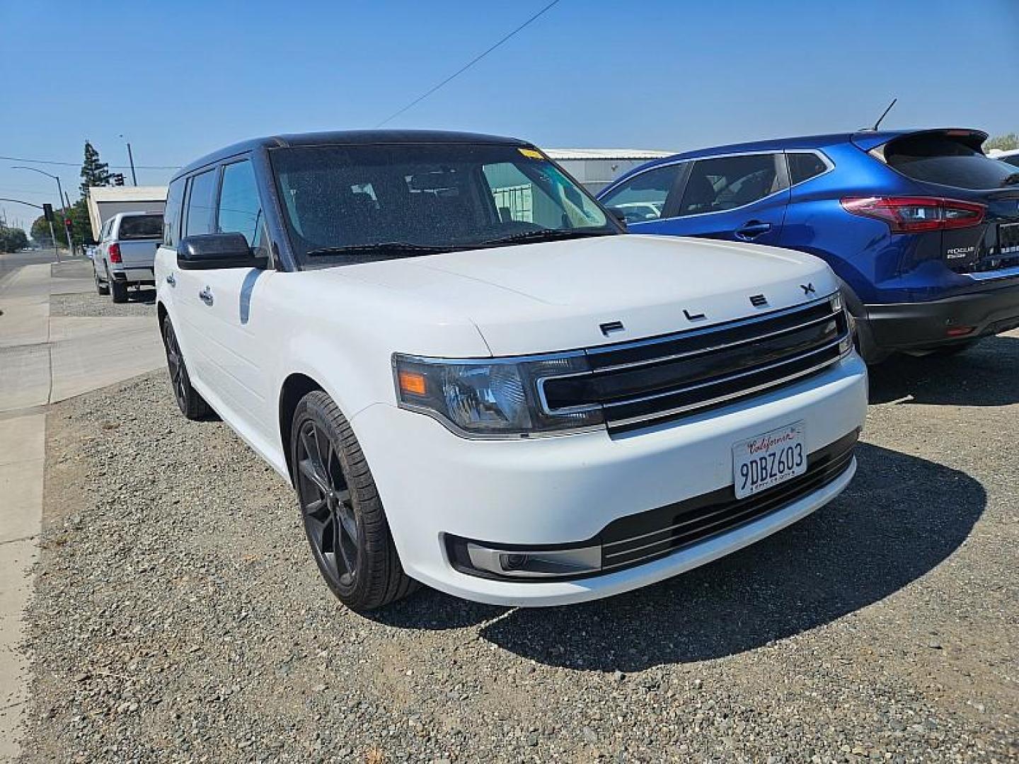 2016 WHITE Ford Flex (2FMGK5C86GB) with an V6 3.5 Liter engine, Auto 6-Spd w/SelShft transmission, located at 246 E Walker St., Orland, 95963, (530) 865-5800, 39.747589, -122.178398 - Photo#1