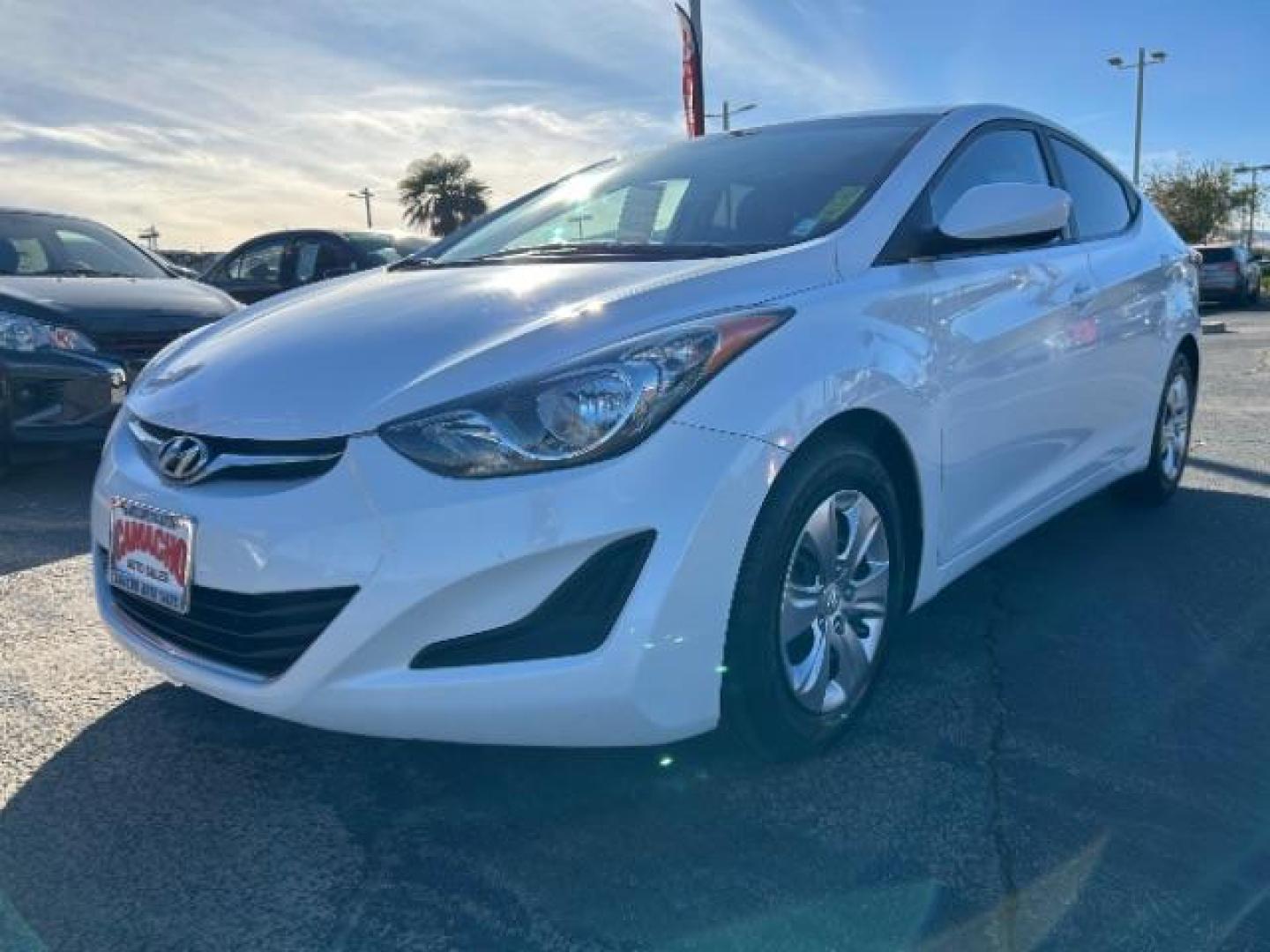 2016 WHITE Hyundai Elantra (5NPDH4AE3GH) with an 4-Cyl 1.8 Liter engine, Auto 6-Spd Shiftronic transmission, located at 412 Auto Vista Drive, Palmdale, 93551, (661) 945-0620, 34.592636, -118.136681 - Photo#2