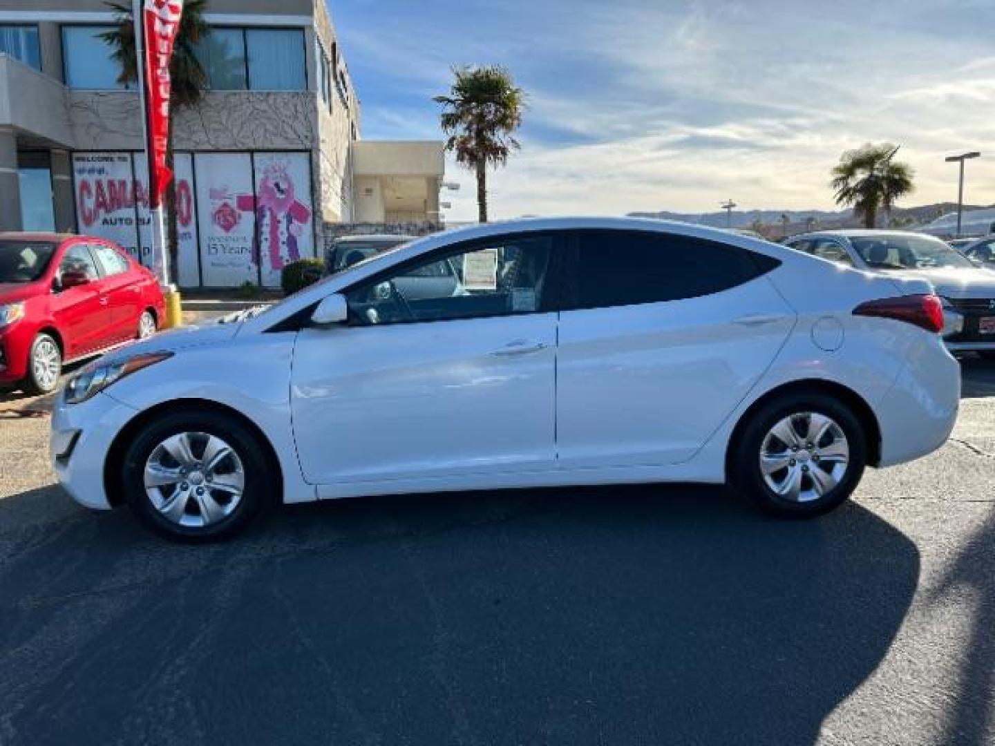 2016 WHITE Hyundai Elantra (5NPDH4AE3GH) with an 4-Cyl 1.8 Liter engine, Auto 6-Spd Shiftronic transmission, located at 412 Auto Vista Drive, Palmdale, 93551, (661) 945-0620, 34.592636, -118.136681 - Photo#3