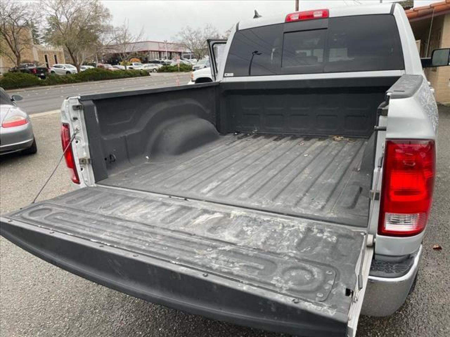 2016 Bright Silver Metallic Clear Coat RAM 1500 Big Horn (1C6RR7LM1GS) with an 3.0L EcoDiesel 3.0L Biodiesel Turbo V6 240hp 420ft. lbs. Common Rail Direct Injection engine, 8-Speed Shiftable Automatic transmission, located at 800 Riverside Ave, Roseville, CA, 95678, 916-773-4549 & Toll Free: 866-719-4393, 38.732265, -121.291039 - ECODIESEL CREW CAB 4X4 SLT BIG HORN CLEAN CARFAX - Photo#12