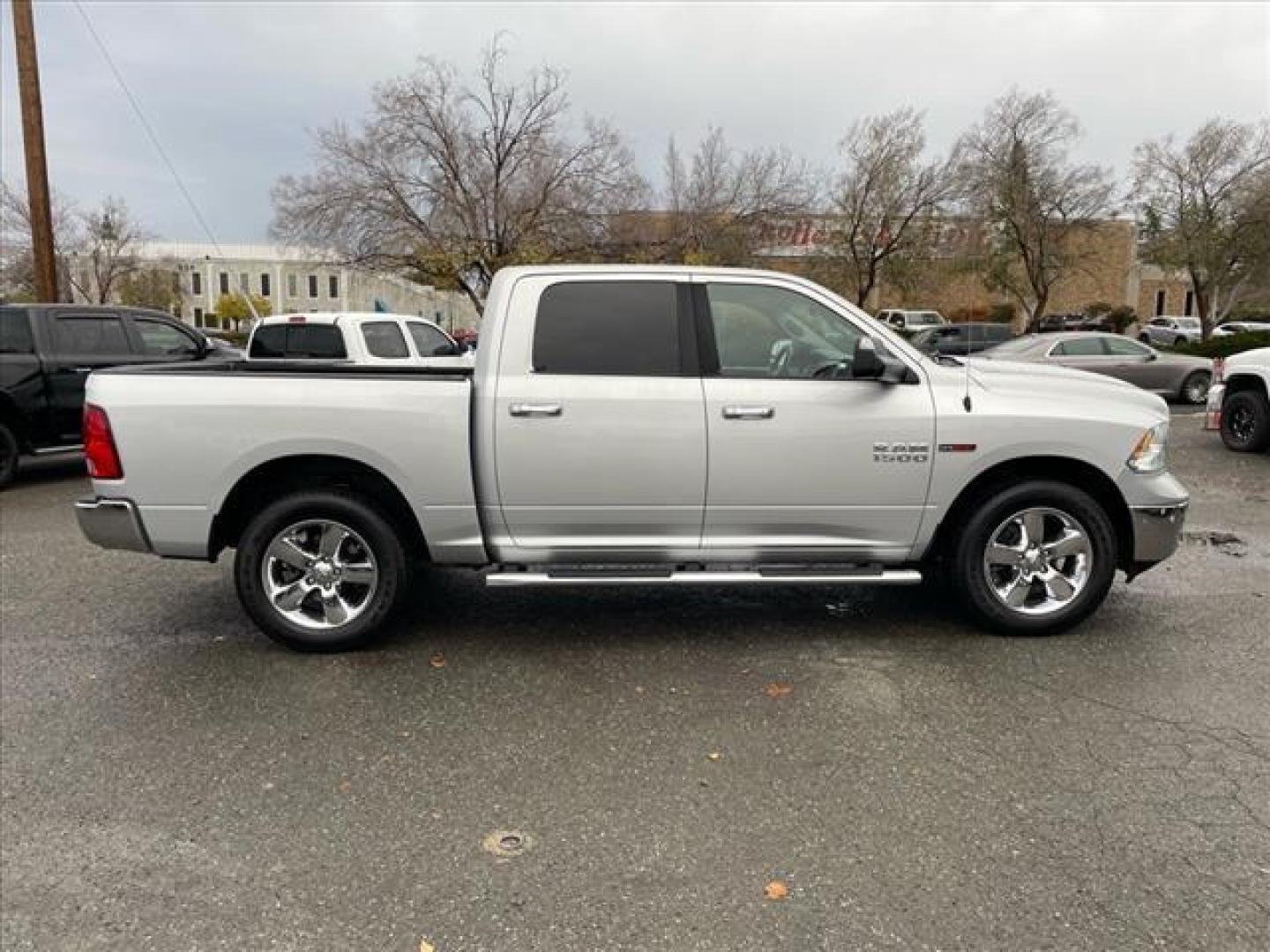 2016 Bright Silver Metallic Clear Coat RAM 1500 Big Horn (1C6RR7LM1GS) with an 3.0L EcoDiesel 3.0L Biodiesel Turbo V6 240hp 420ft. lbs. Common Rail Direct Injection engine, 8-Speed Shiftable Automatic transmission, located at 800 Riverside Ave, Roseville, CA, 95678, 916-773-4549 & Toll Free: 866-719-4393, 38.732265, -121.291039 - ECODIESEL CREW CAB 4X4 SLT BIG HORN CLEAN CARFAX - Photo#5