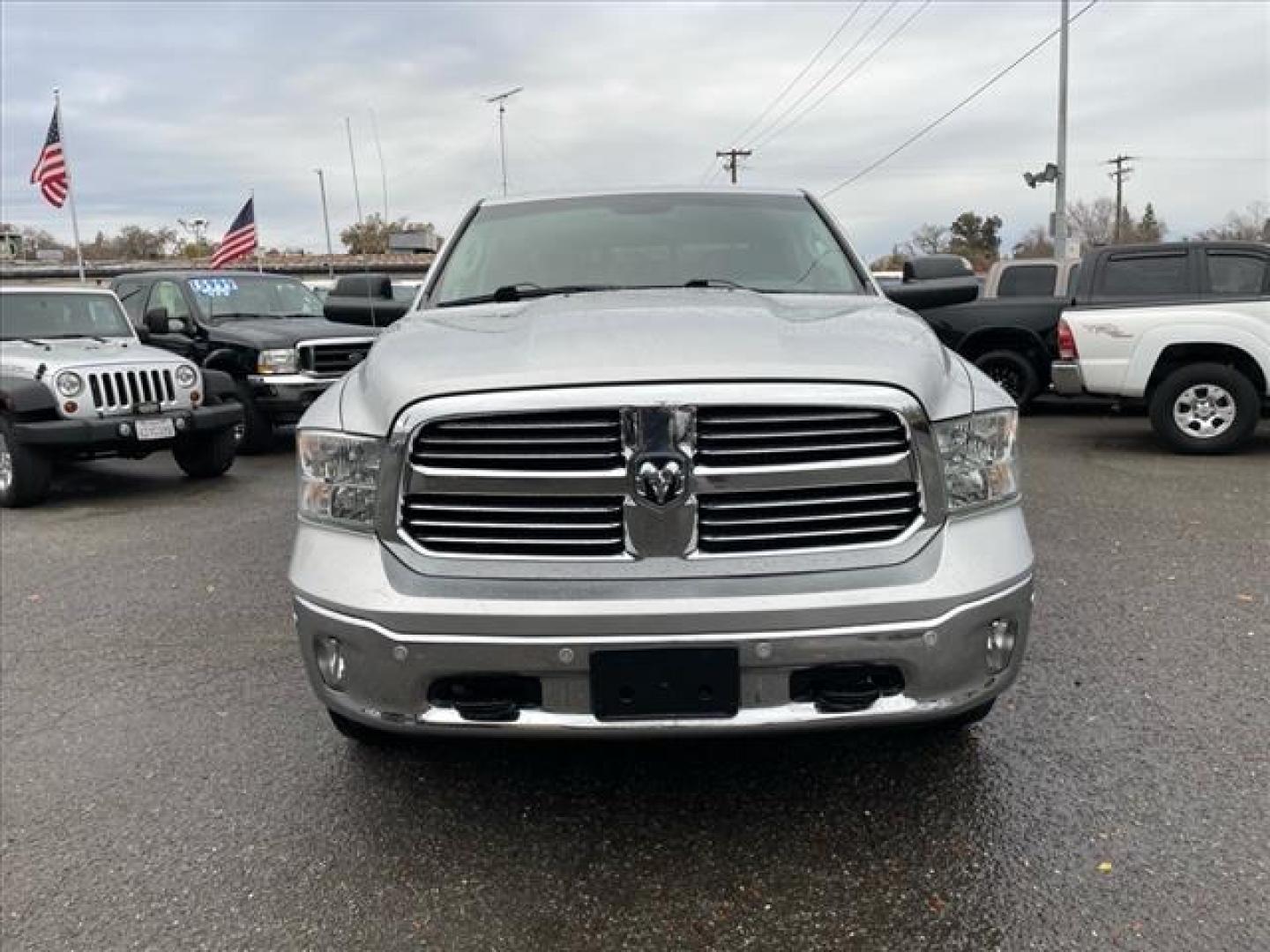 2016 Bright Silver Metallic Clear Coat RAM 1500 Big Horn (1C6RR7LM1GS) with an 3.0L EcoDiesel 3.0L Biodiesel Turbo V6 240hp 420ft. lbs. Common Rail Direct Injection engine, 8-Speed Shiftable Automatic transmission, located at 800 Riverside Ave, Roseville, CA, 95678, 916-773-4549 & Toll Free: 866-719-4393, 38.732265, -121.291039 - ECODIESEL CREW CAB 4X4 SLT BIG HORN CLEAN CARFAX - Photo#7