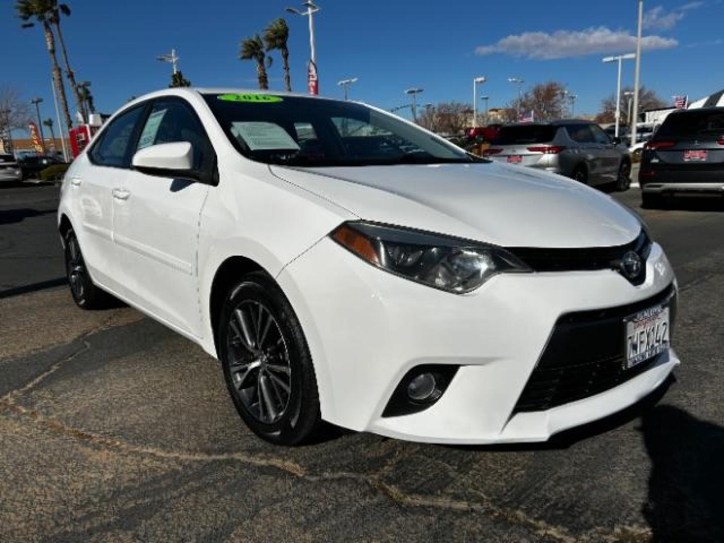 2016 WHITE Toyota Corolla (2T1BURHE3GC) with an 4-Cyl 1.8 Liter engine, Automatic CVTi-S transmission, located at 412 Auto Vista Drive, Palmdale, 93551, (661) 945-0620, 34.592636, -118.136681 - Photo#0