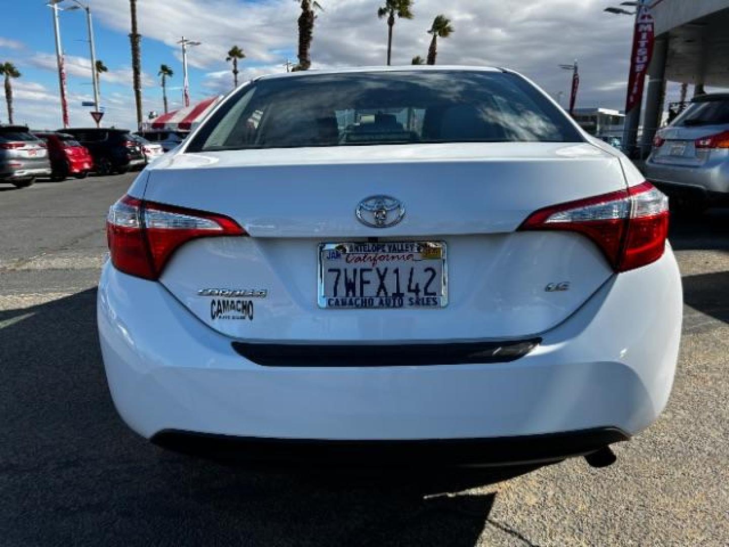 2016 WHITE Toyota Corolla (2T1BURHE3GC) with an 4-Cyl 1.8 Liter engine, Automatic CVTi-S transmission, located at 412 Auto Vista Drive, Palmdale, 93551, (661) 945-0620, 34.592636, -118.136681 - Photo#5