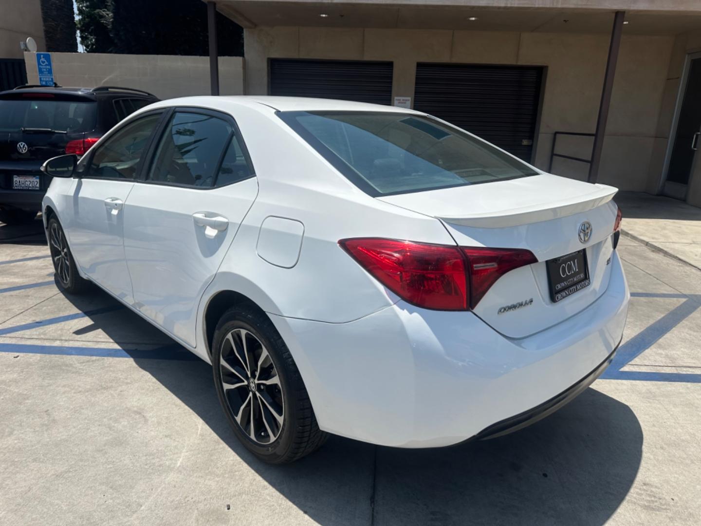 2017 WHITE /Black Toyota Corolla Cloth (2T1BURHE2HC) with an 4 Cylinder engine, Automatic transmission, located at 30 S. Berkeley Avenue, Pasadena, CA, 91107, (626) 248-7567, 34.145447, -118.109398 - Photo#3