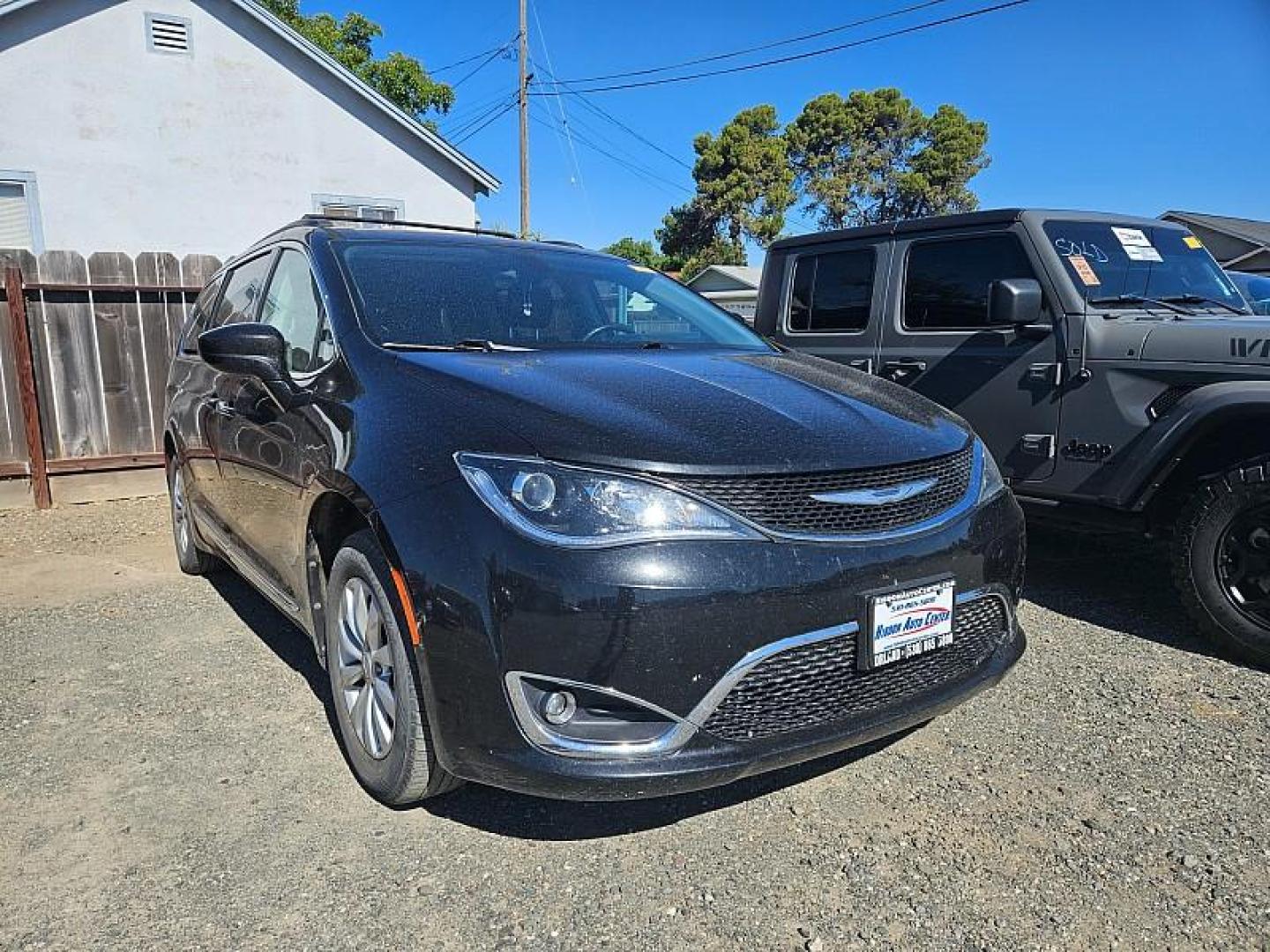 2017 black Chrysler Pacifica (2C4RC1BGXHR) with an V6 3.6 Liter engine, Automatic 9-Spd transmission, located at 246 E Walker St., Orland, 95963, (530) 865-5800, 39.747589, -122.178398 - Photo#0