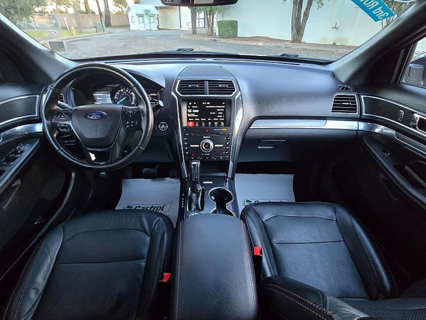 2017 SILVER Ford Explorer (1FM5K8GT2HG) with an V6 EcoBoost TT 3.5L engine, Auto 6-Spd SelectShift transmission, located at 246 E Walker St., Orland, 95963, (530) 865-5800, 39.747589, -122.178398 - Photo#21