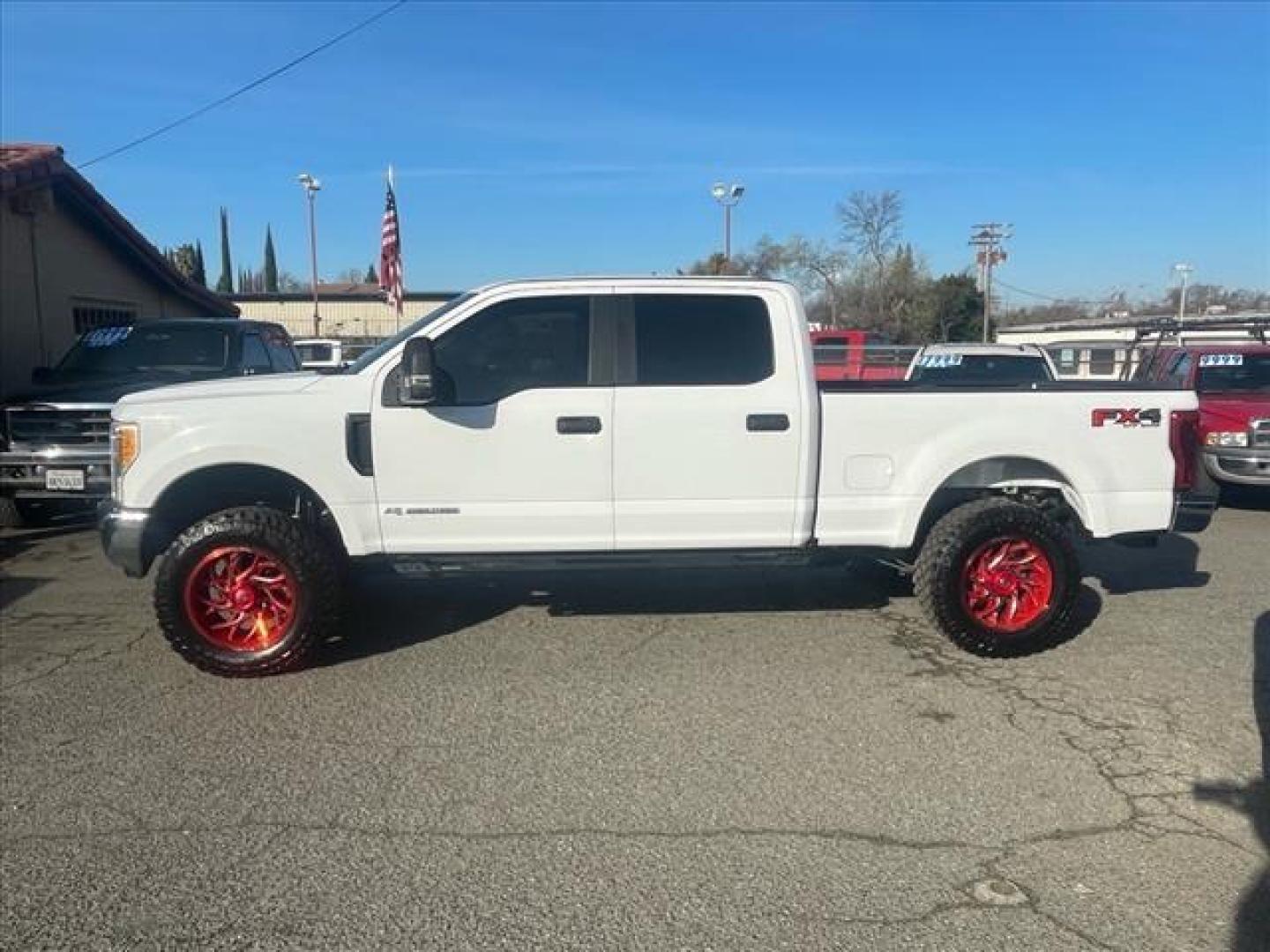 2017 Oxford White Ford F-250 Super Duty XL (1FT7W2BT7HE) with an 6.7L Power Stroke 6.7L Biodiesel Turbo V8 440hp 925ft. lbs. Common Rail Direct Injection engine, 6-Speed Shiftable Automatic transmission, located at 800 Riverside Ave, Roseville, CA, 95678, 916-773-4549 & Toll Free: 866-719-4393, 38.732265, -121.291039 - Photo#5