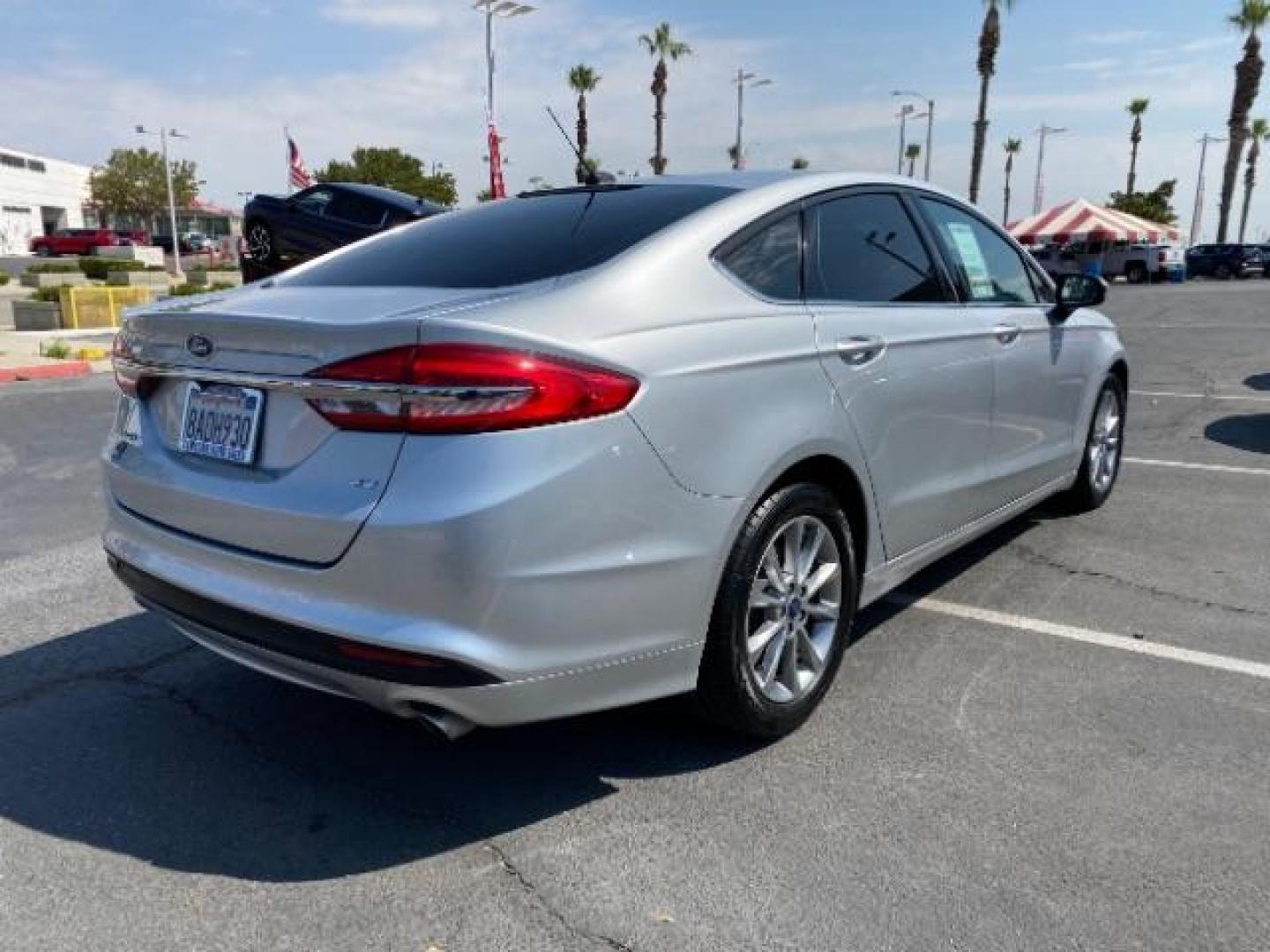 2017 SILVER Ford Fusion (3FA6P0H74HR) with an 4-Cyl 2.5 Liter engine, Auto 6-Spd SelectShift transmission, located at 412 Auto Vista Drive, Palmdale, 93551, (661) 945-0620, 34.592636, -118.136681 - Photo#6