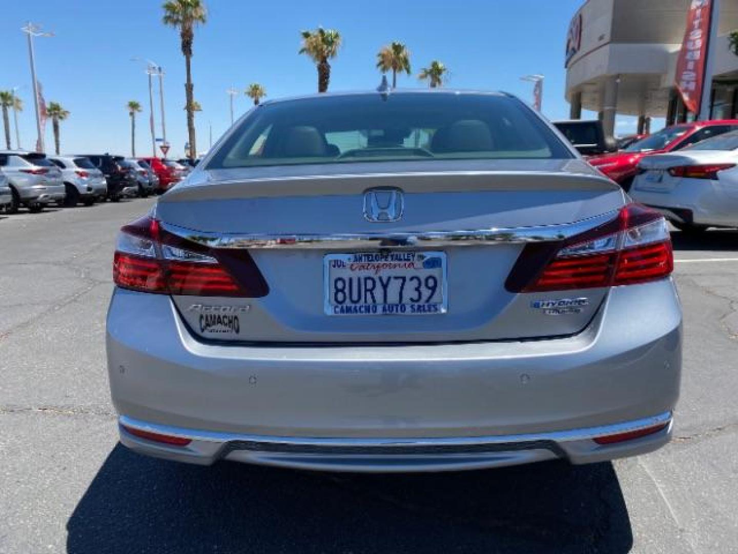 2017 SILVER Honda Accord Hybrid (JHMCR6F71HC) with an 4-Cyl Hybrid VTEC 2.0L engine, Automatic CVT transmission, located at 412 Auto Vista Drive, Palmdale, 93551, (661) 945-0620, 34.592636, -118.136681 - Photo#6