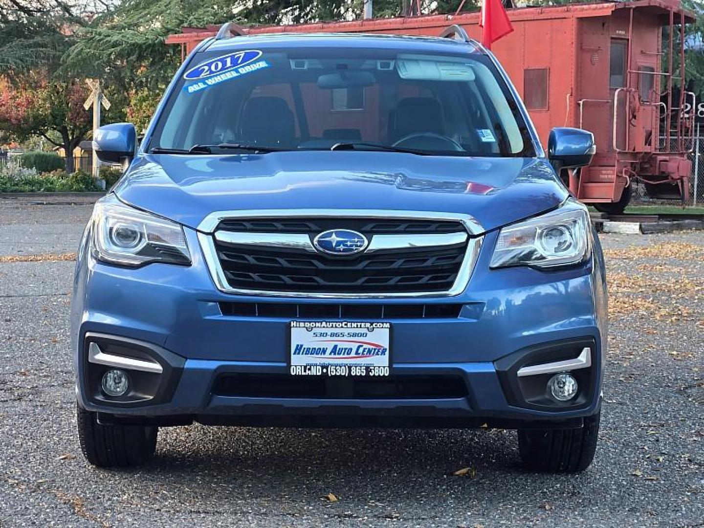 2017 BLUE Subaru Forester (JF2SJAWC2HH) with an 4-Cyl PZEV 2.5 Liter engine, Auto CVT Lineartronic transmission, located at 246 E Walker St., Orland, 95963, (530) 865-5800, 39.747589, -122.178398 - Photo#2