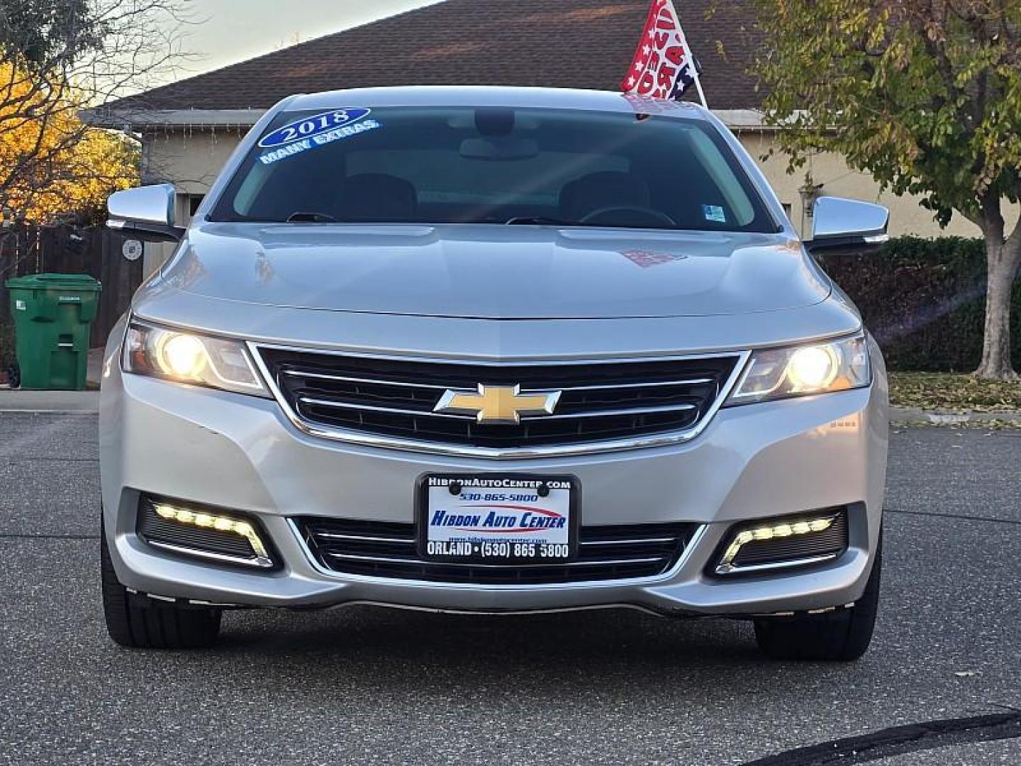 2018 SILVER Chevrolet Impala (2G1125S31J9) with an V6 Flex Fuel 3.6 Liter engine, Auto 6-Spd Overdrive transmission, located at 246 E Walker St., Orland, 95963, (530) 865-5800, 39.747589, -122.178398 - Photo#2