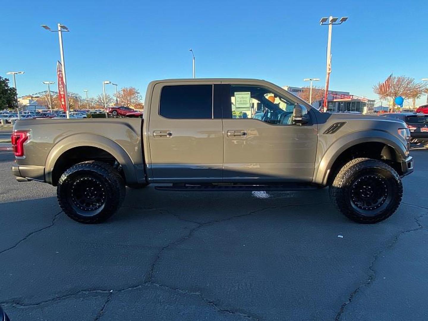 2018 GRAY Ford F-150 4WD (1FTFW1RGXJF) with an V6 EcoBoost TT 3.5L engine, Auto 10-Spd Spt Mode transmission, located at 412 Auto Vista Drive, Palmdale, CA, 93551, (661) 945-0620, 34.592636, -118.136681 - For 44 years, our family-owned and operated business has proudly served the community, becoming one of the largest independent used car and new car dealers in Southern California, thanks to the trust and support of our customers. Recognized as AV and rsquo;s Best Used Car Dealer for 25 years (1998-2 - Photo#7