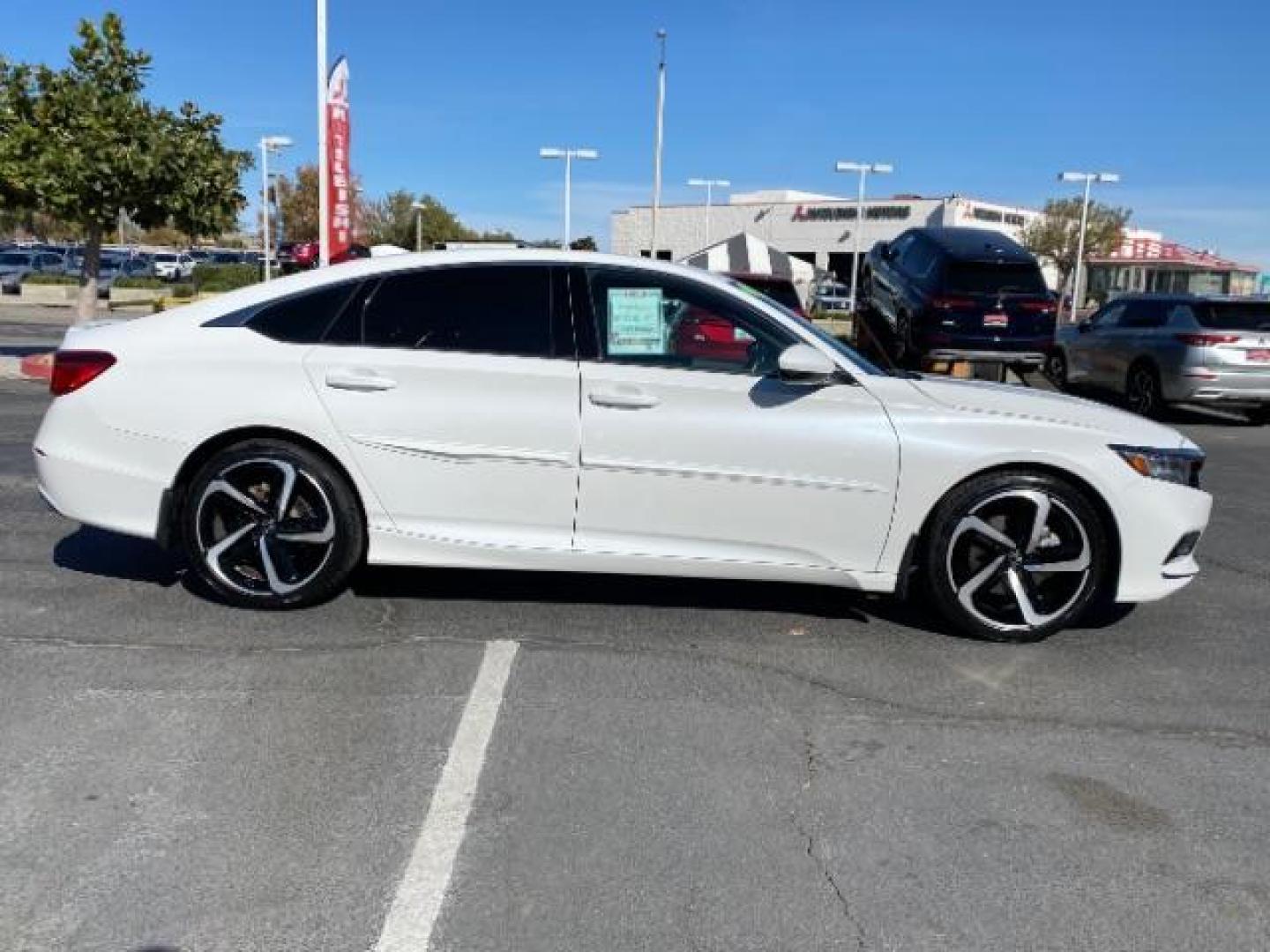 2018 WHITE Honda Accord Sedan (1HGCV1F31JA) with an 4-Cyl i-VTEC Turbo 1.5 Liter engine, Auto CVT w/Sport Mode transmission, located at 412 Auto Vista Drive, Palmdale, 93551, (661) 945-0620, 34.592636, -118.136681 - Photo#7