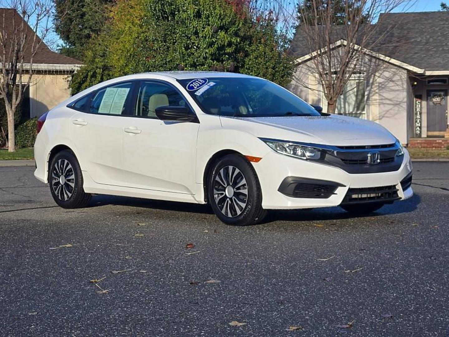 2018 WHITE Honda Civic Sedan (19XFC2F52JE) with an 4-Cyl i-VTEC 2.0 Liter engine, Automatic transmission, located at 246 E Walker St., Orland, 95963, (530) 865-5800, 39.747589, -122.178398 - Photo#0